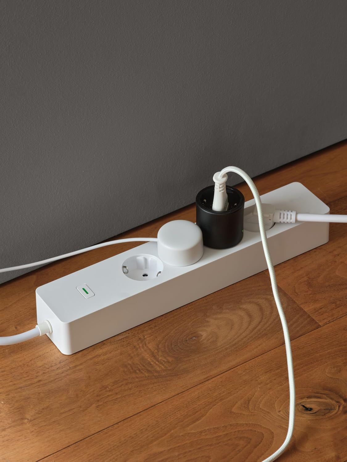 Thumbnail 6 de OSRAM Presa EU SMART+ Matter Plug: smart plug nera con monitoraggio consumi e controllo con Alexa, Google Home e Apple HomeKit