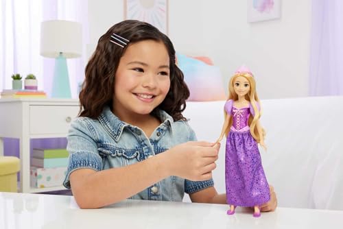 Detalle 2 de Mattel Disney Princess Rapunzel: Bambola alla moda con outfit originale