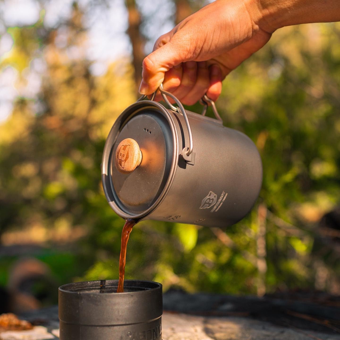 Thumbnail 1 de Bestargot Camping Titan Topf-Becher mit French Press (750 ml) – Outdoor-Kaffeekocher & Geschirr