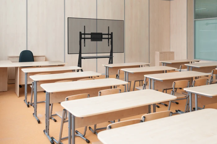 Thumbnail 3 de Neomounts MOVE Go FL50-525BL1 mobiler Bodenständer (schwarz) für 55–86" Monitore