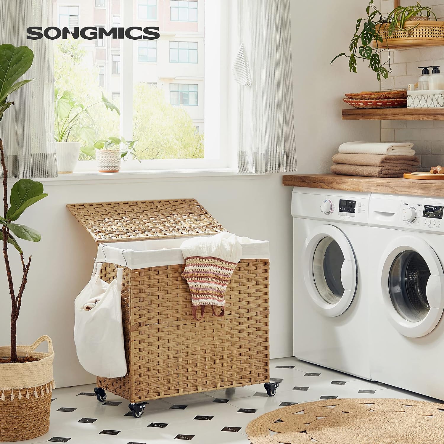 Detalle 2 de SONGMICS LCB363N01 wasmand met rotanlook, deksel en afneembare waszak
