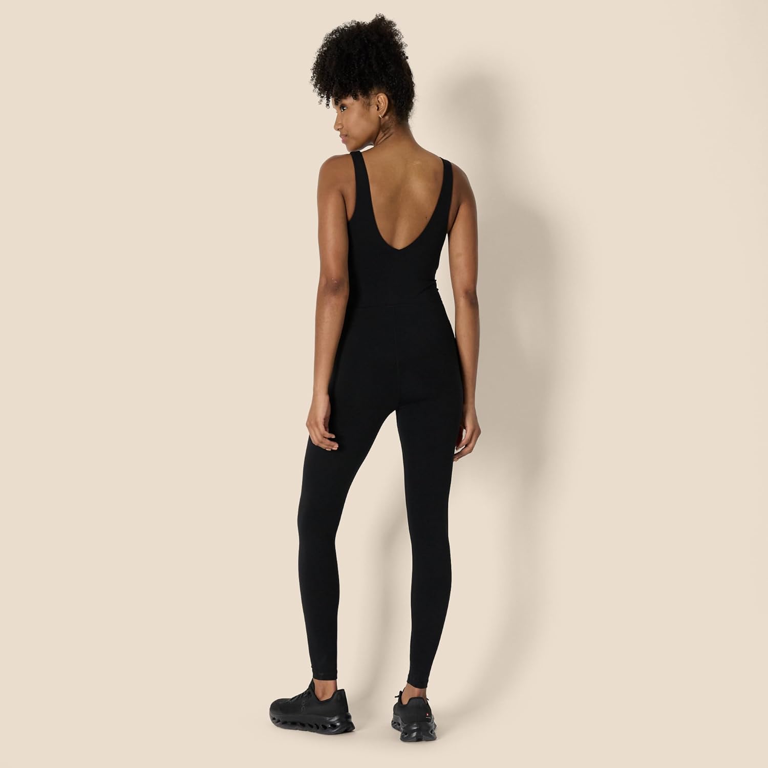Detalle de Amazon Essentials Women's Active Formflex Buttery Soft One Piece Full Length Jumpsuit with Built-In Bra