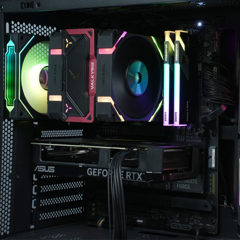 Detalle 2 de Epical-Q Galamp con AMD Ryzen 7 8700F, 32GB RAM, SSD NVMe 1TB y RX 9070 XT + Windows 11 Pro