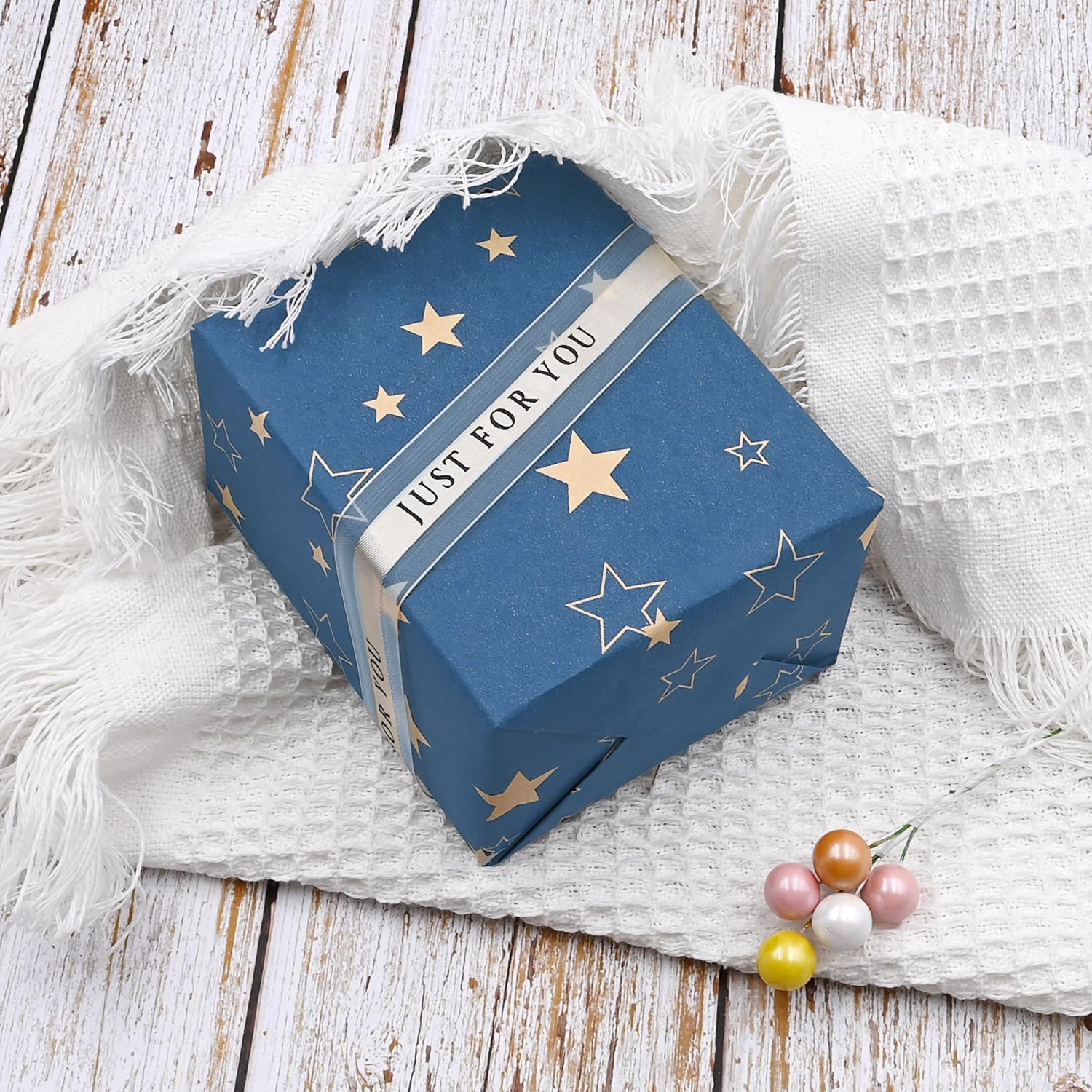 Detalle de Huge Blue Kraft Paper Roll With Star: 70cm x 15m Gift Wrap for Birthdays, Xmas and More