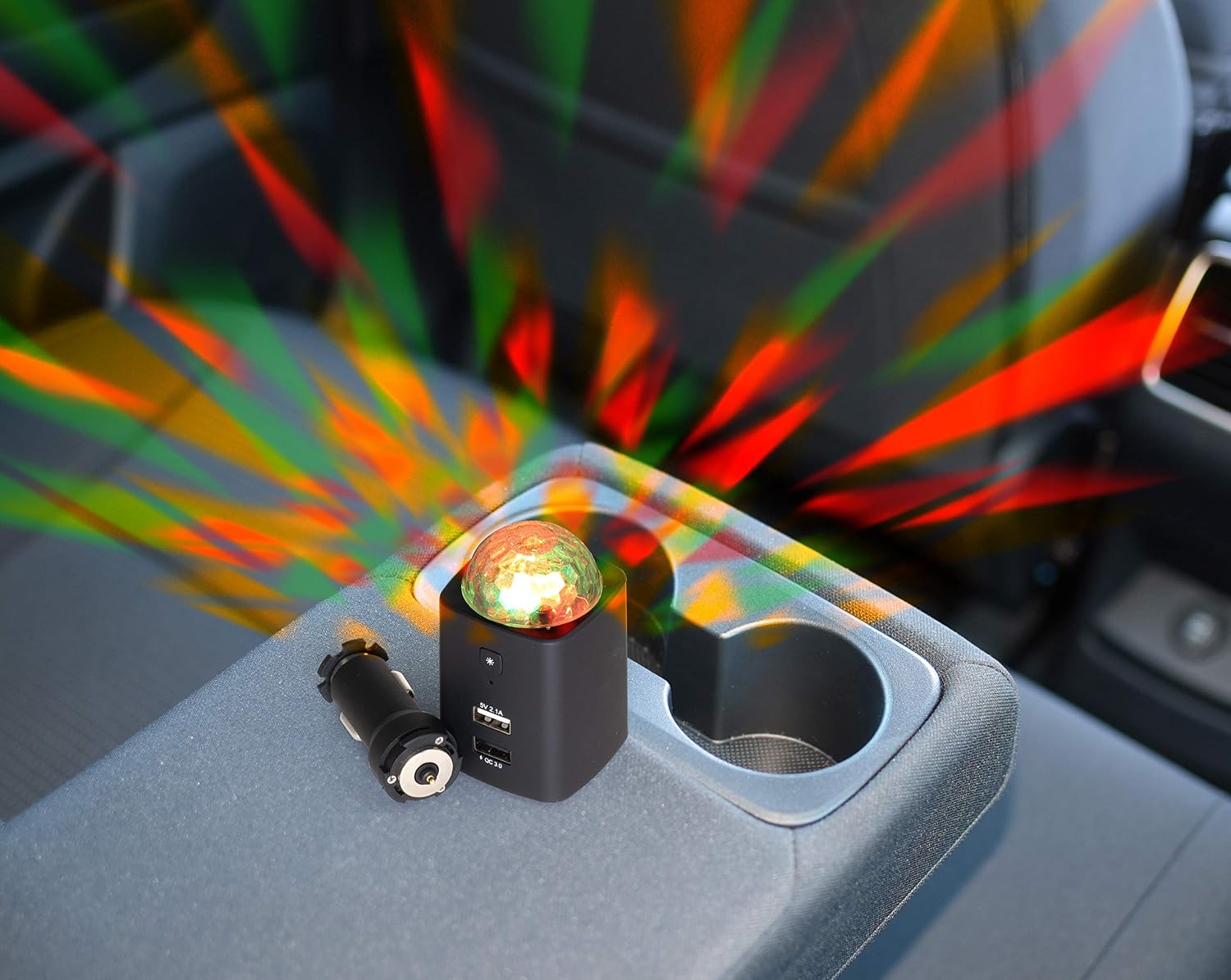 Detalle 2 de Technaxx TX-159 Caricabatterie Auto 3 porte 800mAh
