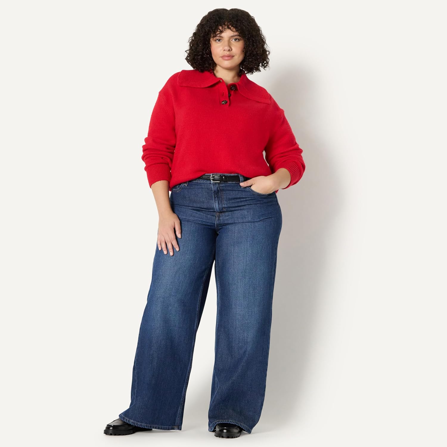 Thumbnail 6 de Amazon Essentials Women’s Relaxed-Fit Button Collar Jumper