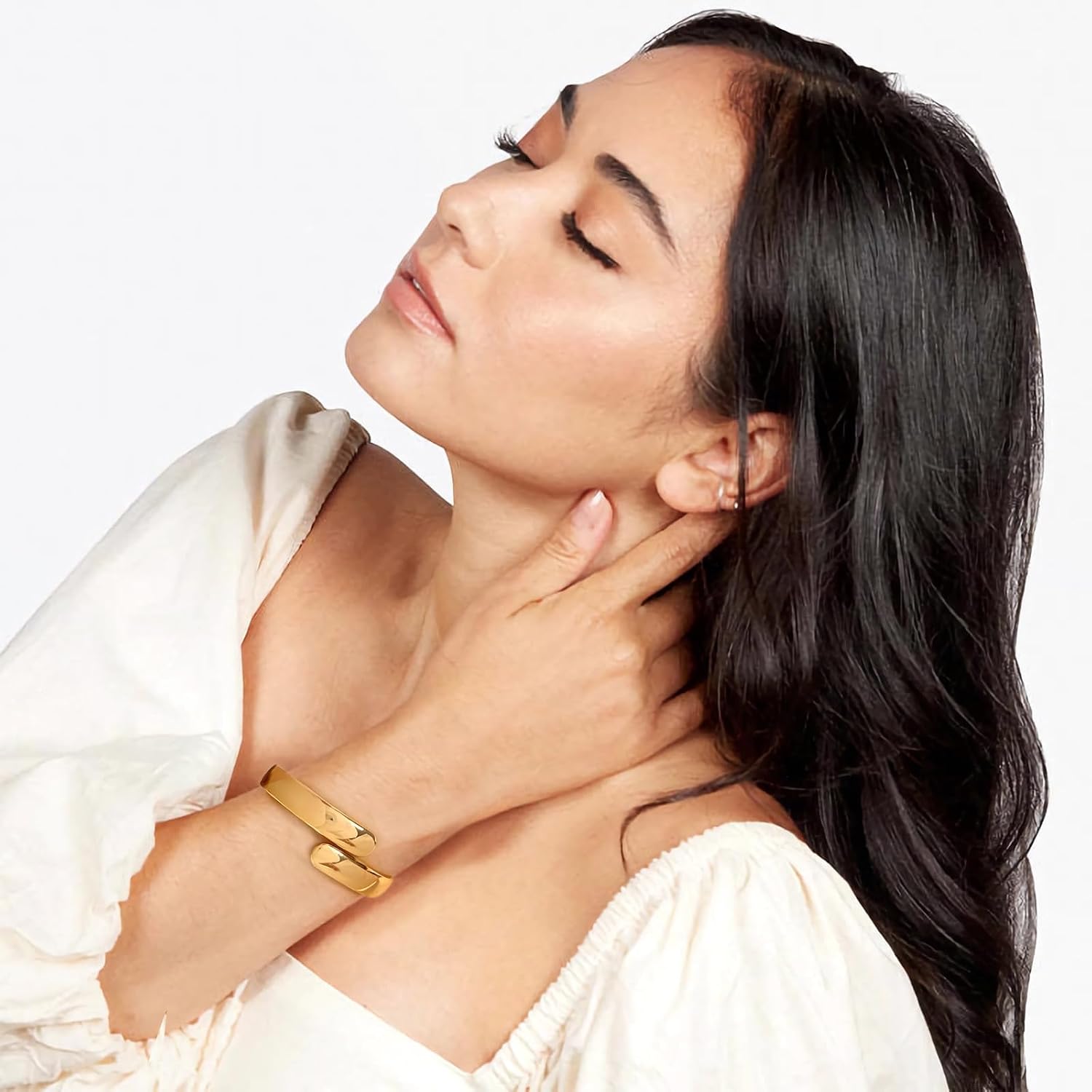 Detalle de LILIE&WHITE Gold Armreif für Damen – Eleganter, hypoallergener Schmuck mit Goldbeschichtung