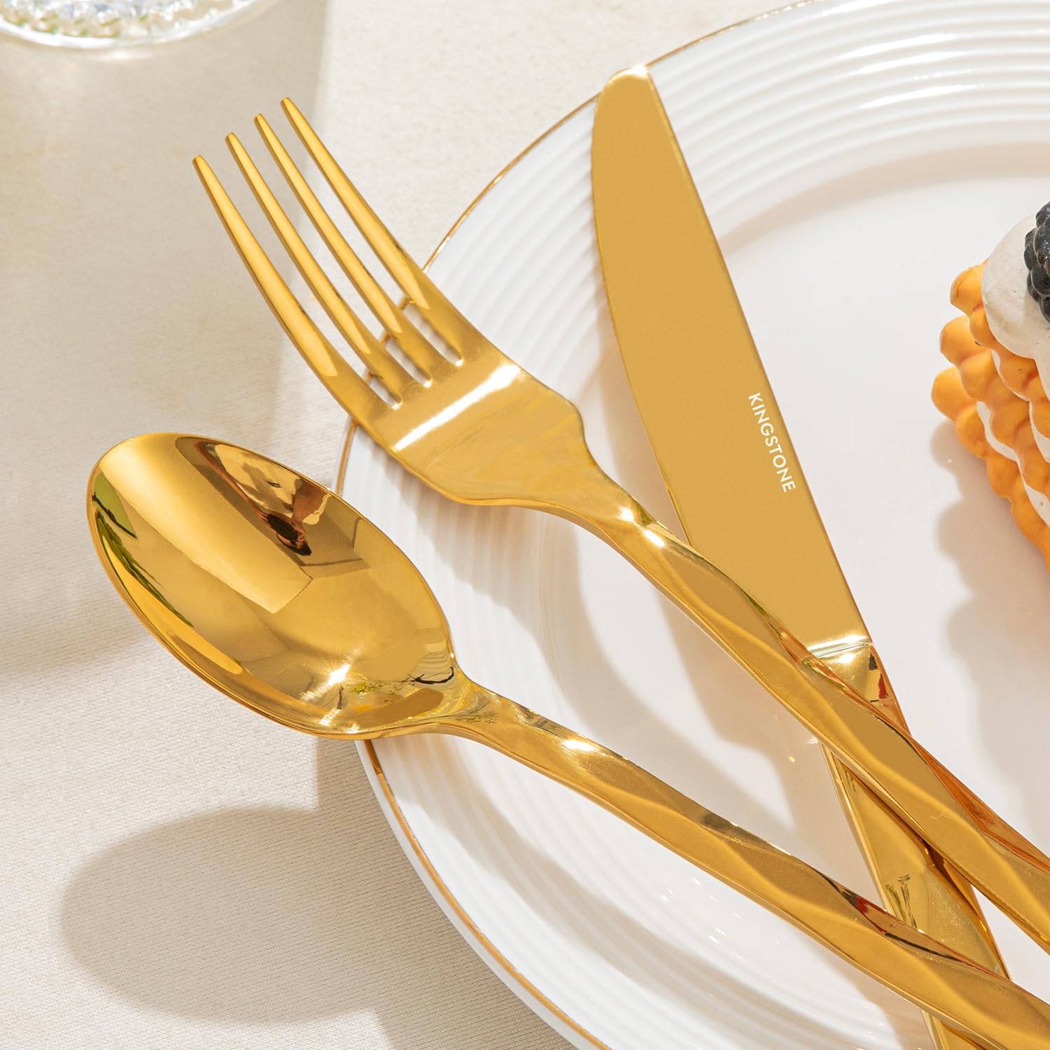 Thumbnail 2 de KINGSTONE Gold & Silver 60-Piece Flatware Set for 12 (18/10 Stainless Steel, Diamond Cut Pattern)