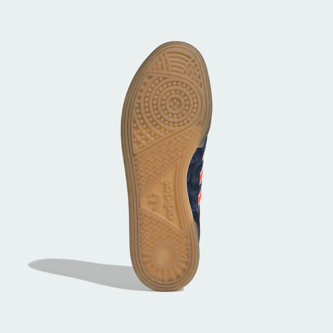 Detalle de Zapatilla Handball Top RM - Adidas: estabilidad y agarre para la pista