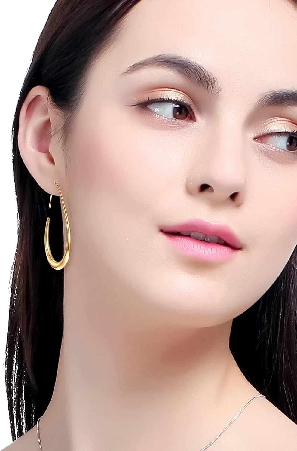 Detalle 2 de Lightweight Teardrop Hoop Earrings for Women – 14k Gold Plated
