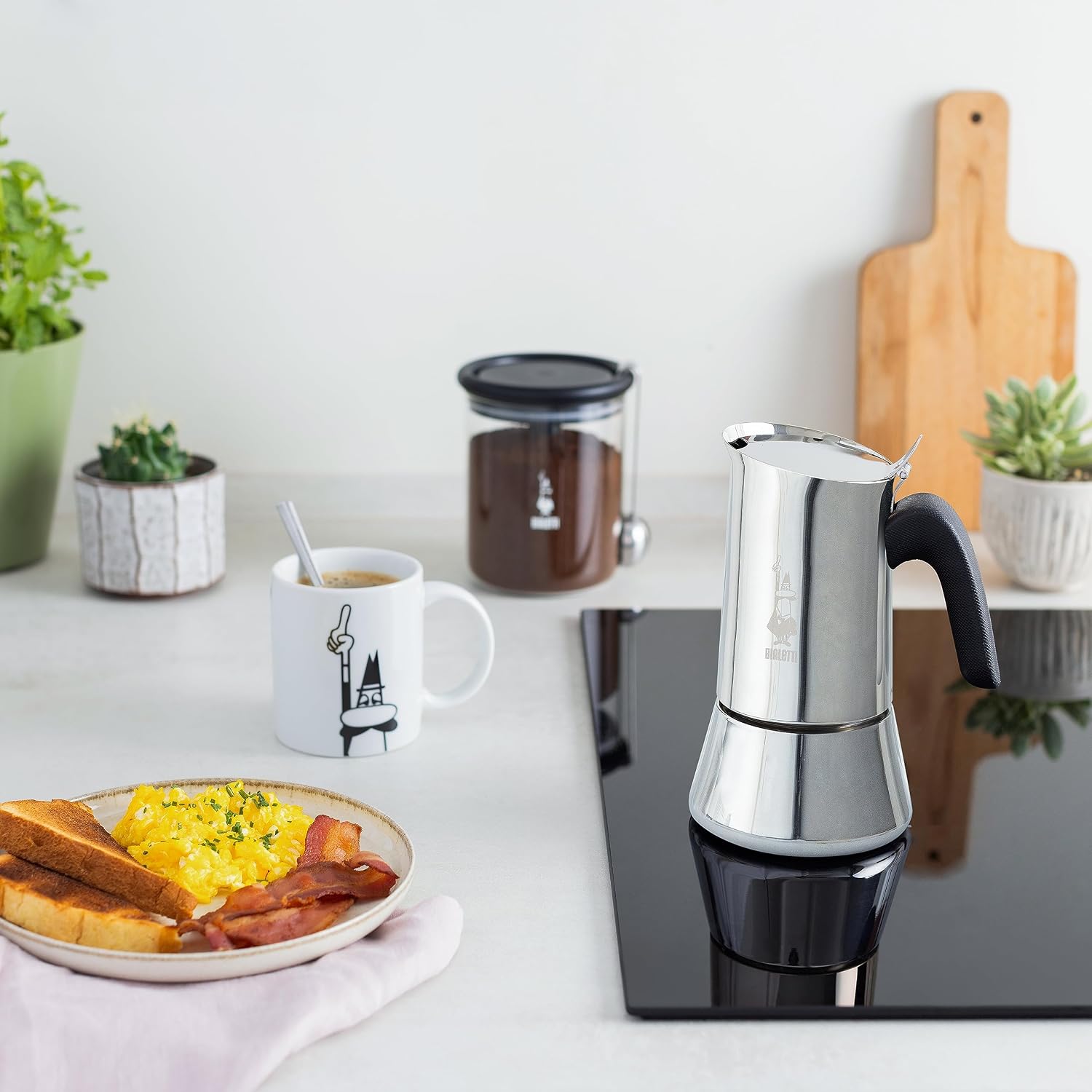 Detalle de Bialetti Venus Caffettiera ad induzione in acciaio 18/10, 4 tazze (170 ml) - Argento