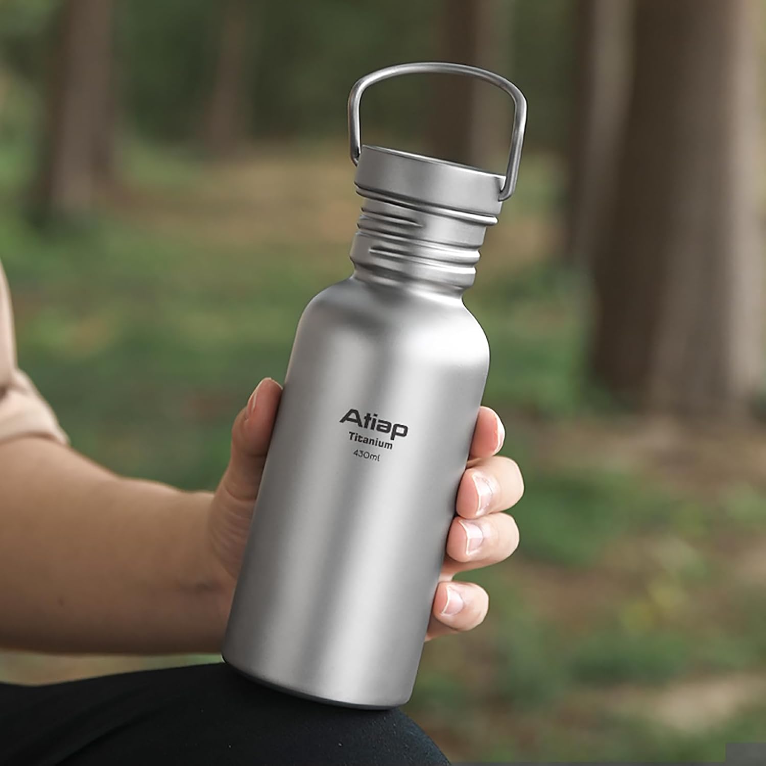Detalle 1 de ATiAP Ta8370-M titanium drinkfles 600 ml met brede opening