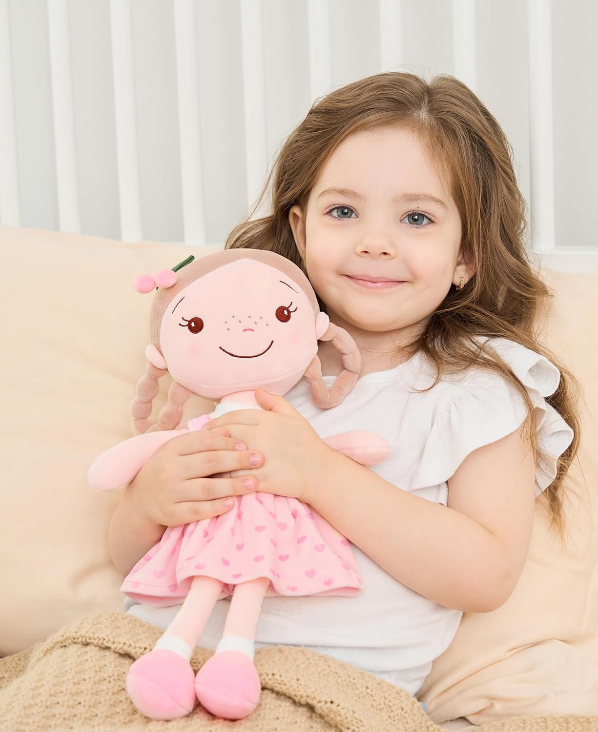 Thumbnail 6 de GAGAKU Bambola di stoffa morbida 40 cm – Ragazza Ciliegia: peluche custode per battesimo e regalo dolce per bambine