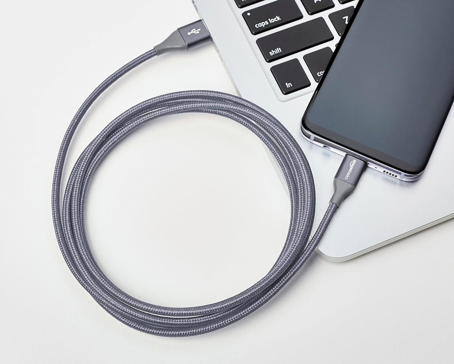Thumbnail 5 de Amazonベーシック UTC-C-A-2.0-6FT-GRY USB-A to USB-Cケーブル 1.8m、ナイロン編み・USB 2.0