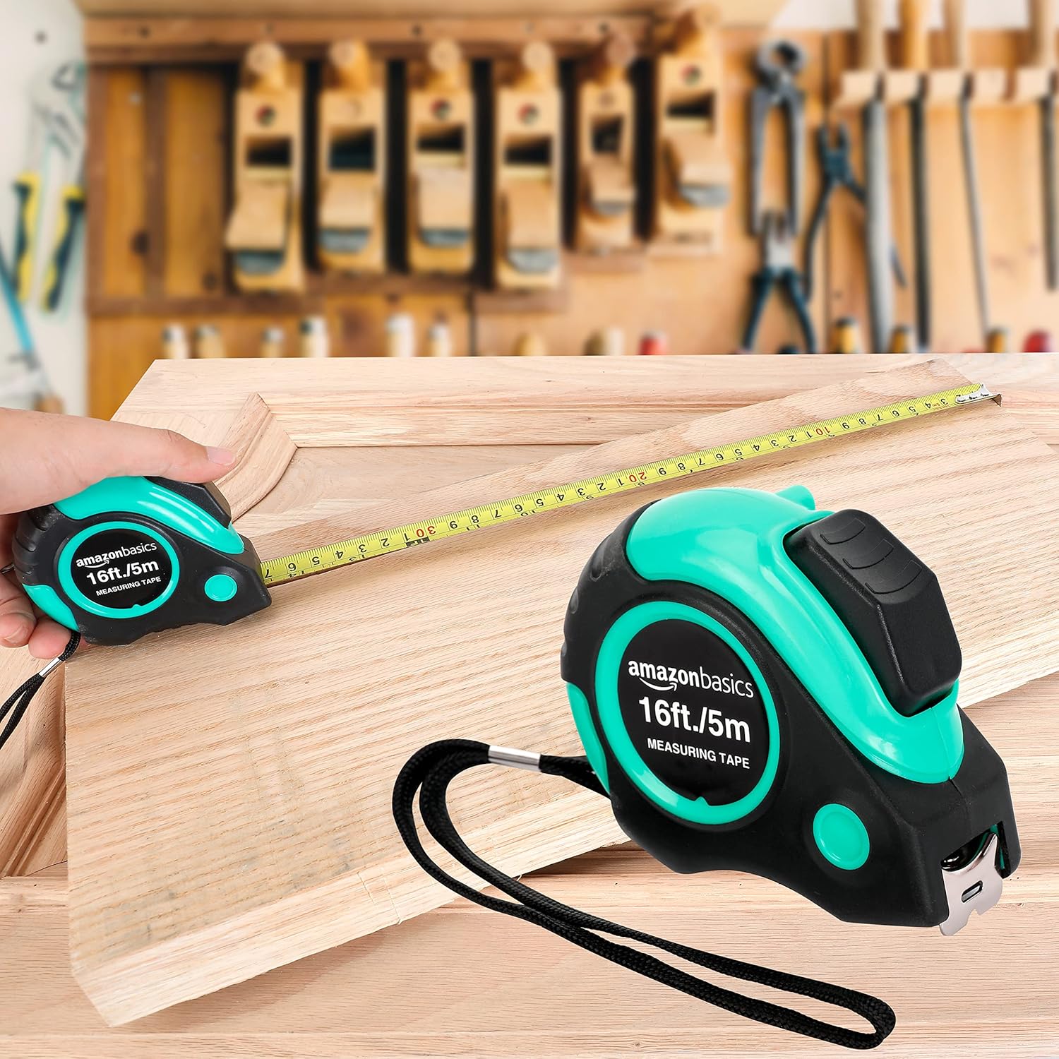 Thumbnail 4 de Amazon Basics 16 ft Tape Measure ๐