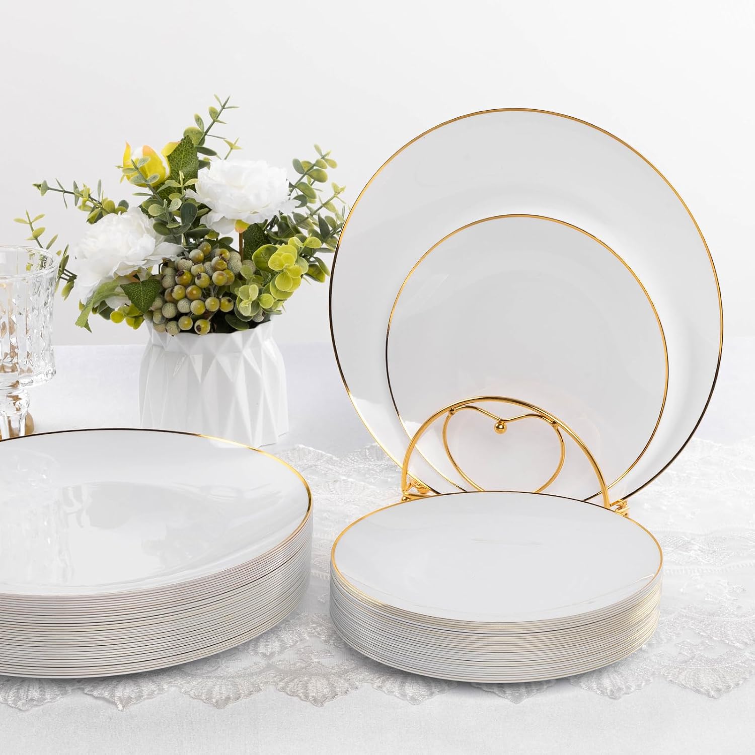 Detalle 2 de Goodluck 7-Inch Gold-Rim Plastic Dessert Plates, White, 100-Pack
