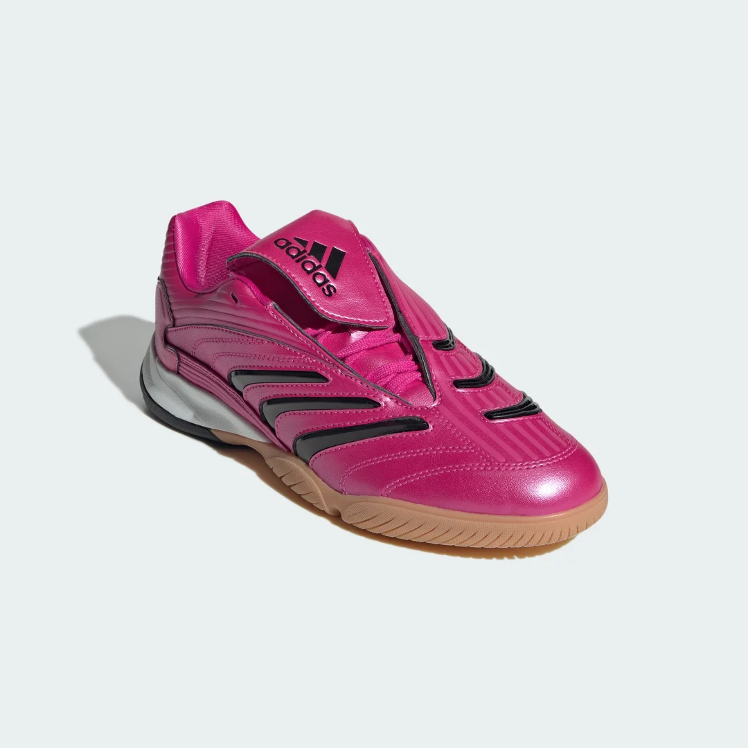 Detalle 2 de Zapatilla Predator Sala de Adidas — color Rosa para uso en interior