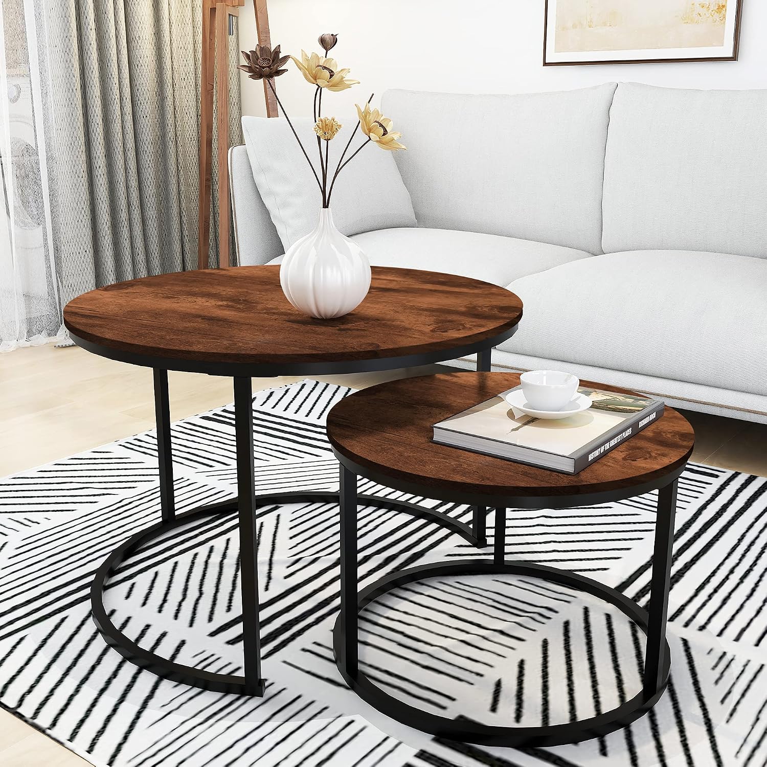 Detalle de HOMERECOMMEND SB-120 ronde nesting-salontafelset met zwart metalen frame