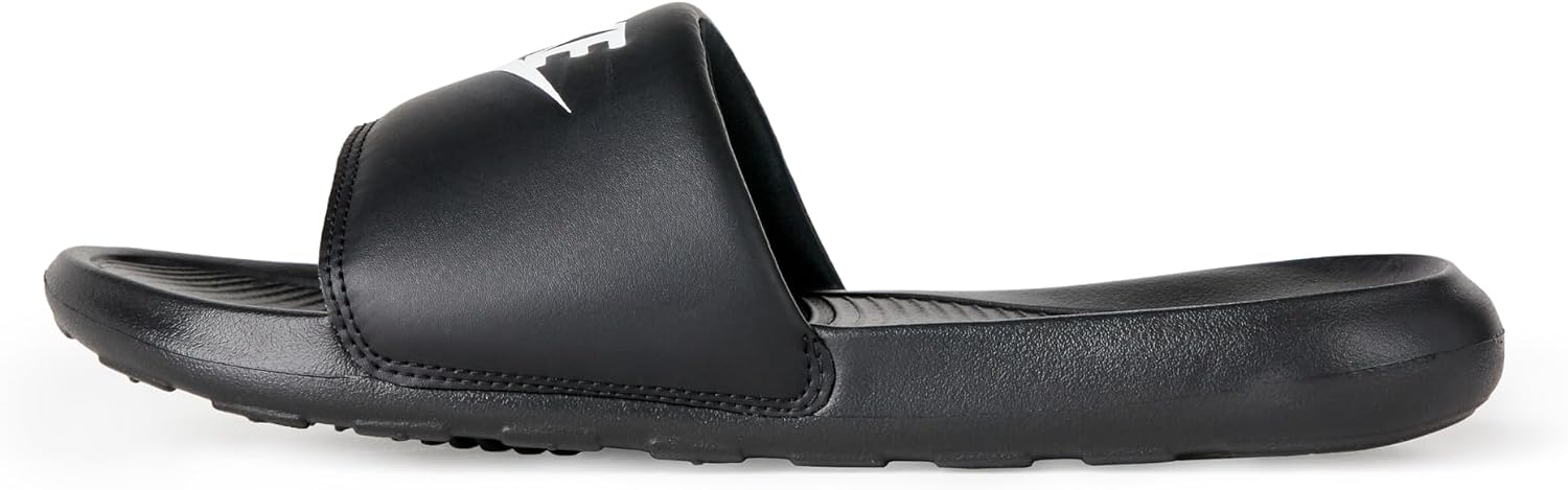 Detalle de NIKE Victori One para hombre: chanclas con suela de caucho y diseño plano (Black White Black, 44 EU)