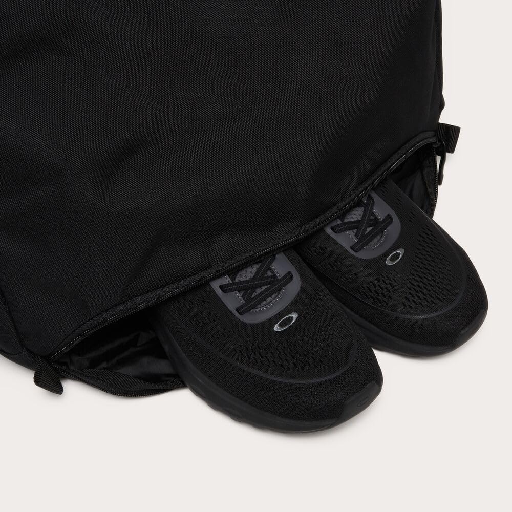 Detalle 1 de Oakley FOS902055 TOTE BAG 17.1 大容量トートバッグ シューズ収納・ボトルポケット付き