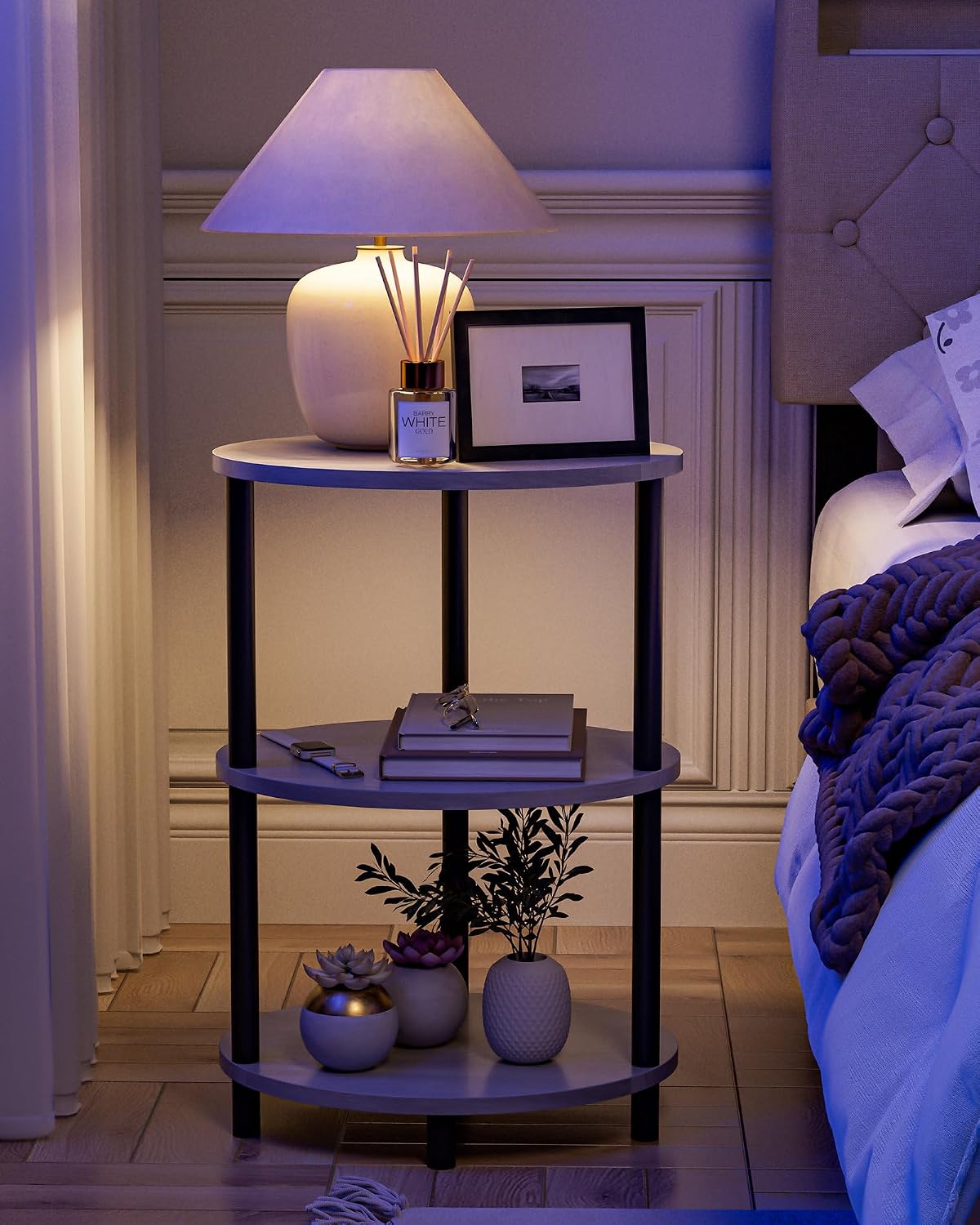 Detalle 1 de RISWER Side Table, Wood and Metal
