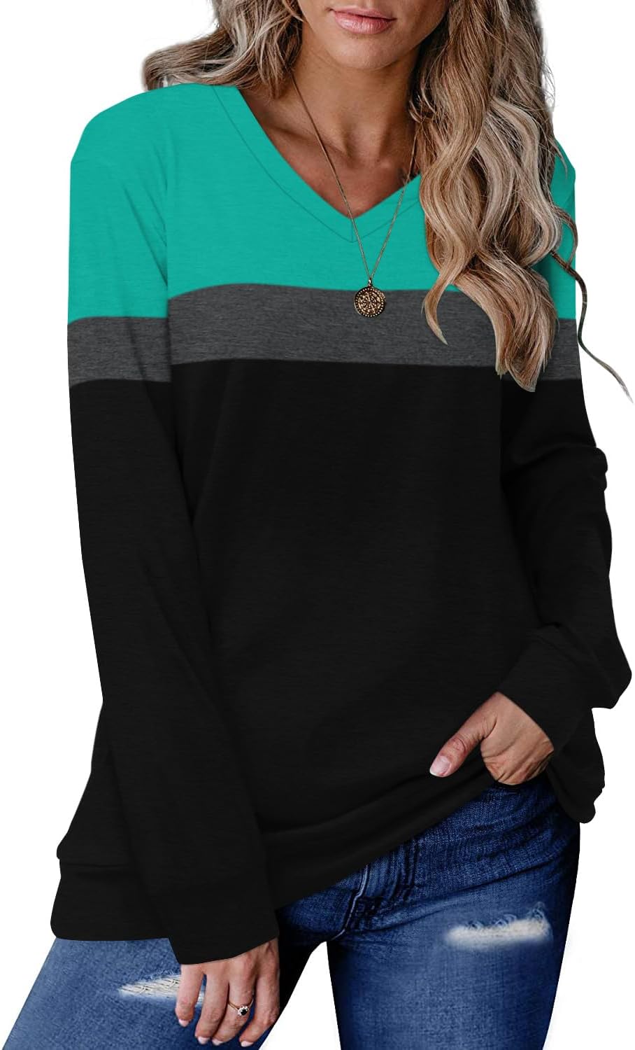 Detalle de KISSMODA Women’s Long Sleeve V-Neck Sweatshirt – Loose Casual Tunic Top