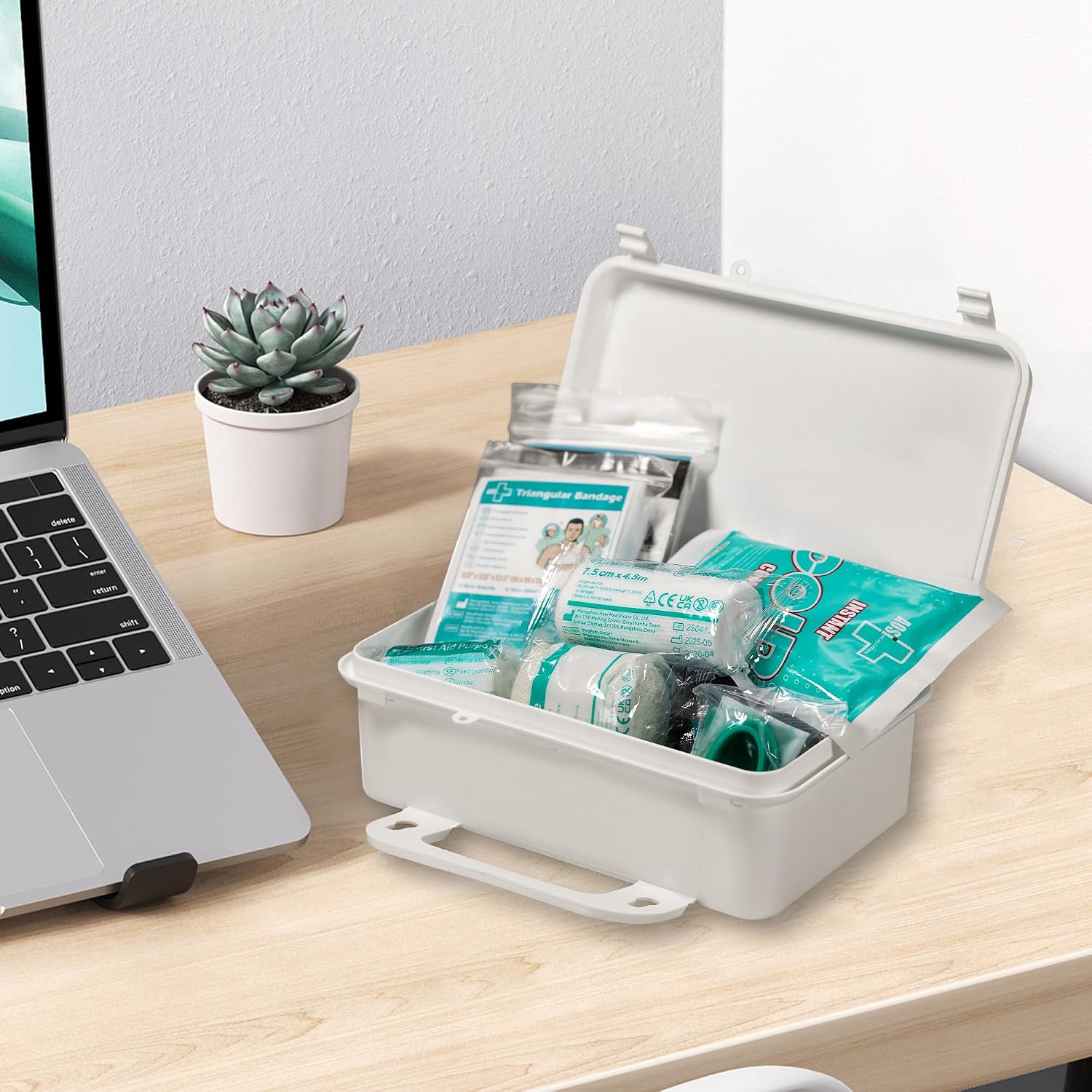 Thumbnail 6 de General Medi 120 Pieces Hardcase First Aid Kit