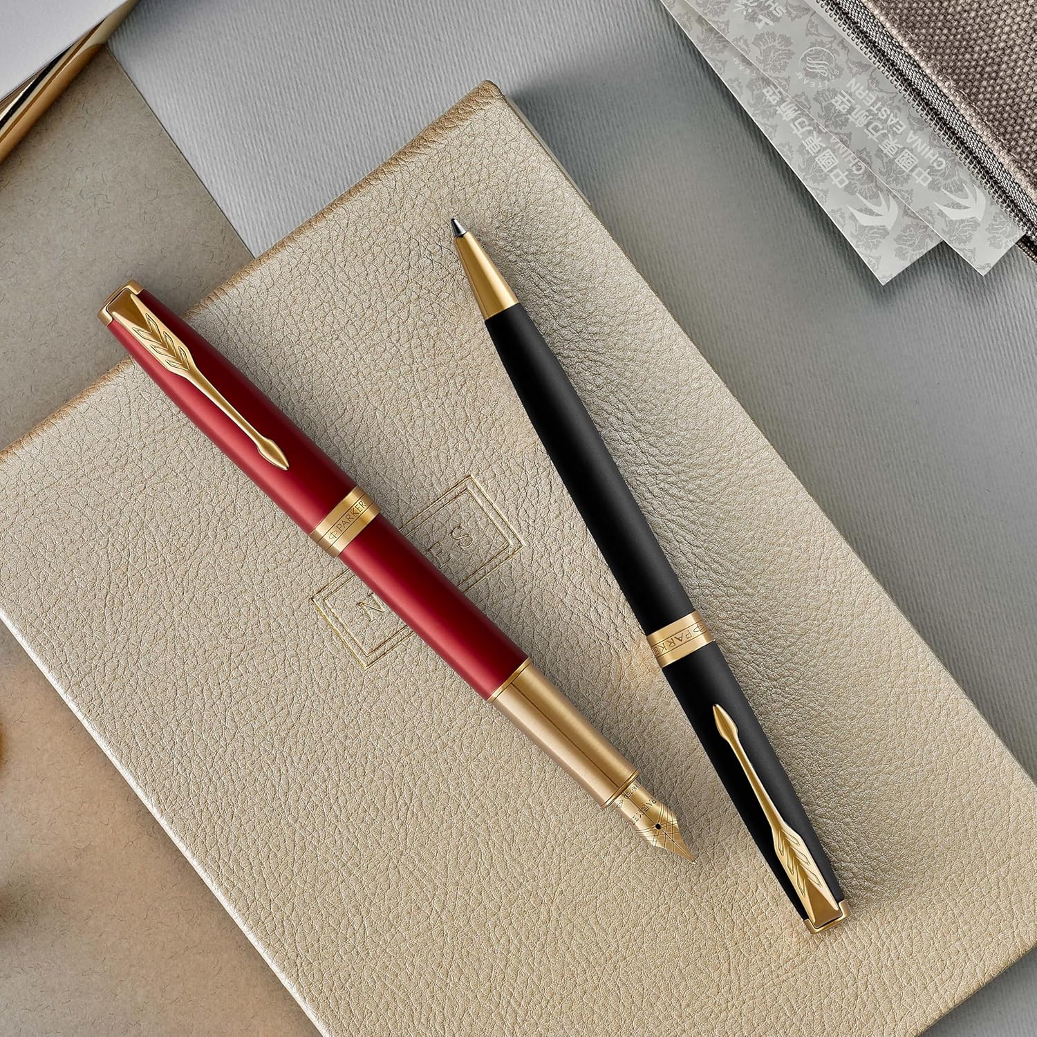 Thumbnail 7 de Parker Sonnet Bolígrafo Acero Inox. y Dorado ✨ en Estuche