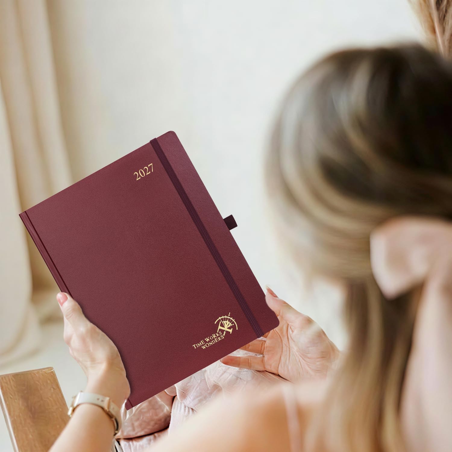 Detalle de POPRUN Agenda 2027, weekplanner op A4-formaat met hardcover en 100 g/m² papier