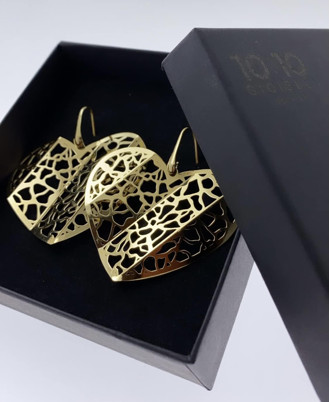 Detalle de Orecchini origami in argento 925 placcati oro 18K – 10:10, stile italiano