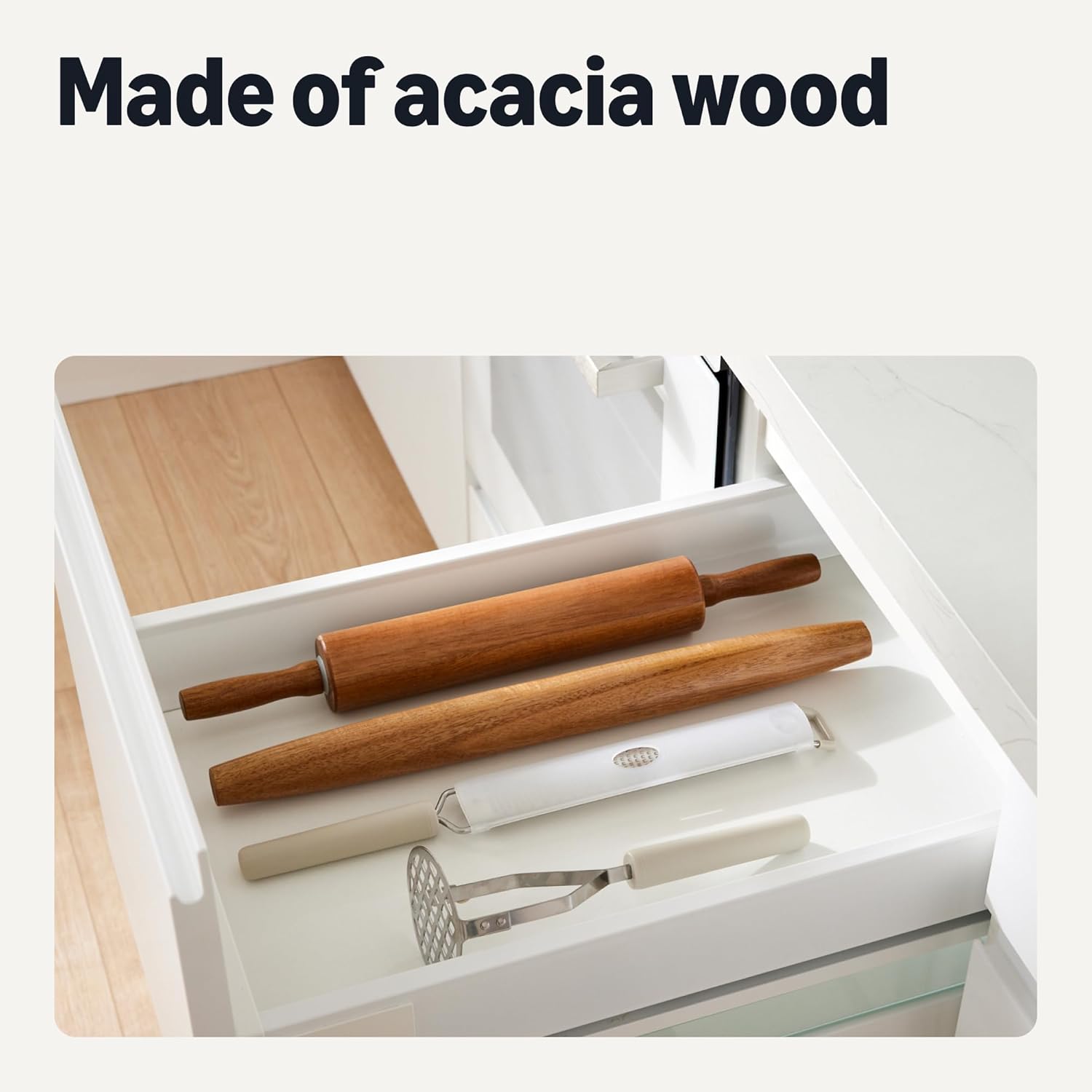 Detalle de Amazon Basics Wooden French Rolling Pin, 43.2 cm, Acacia Wood, Nonstick