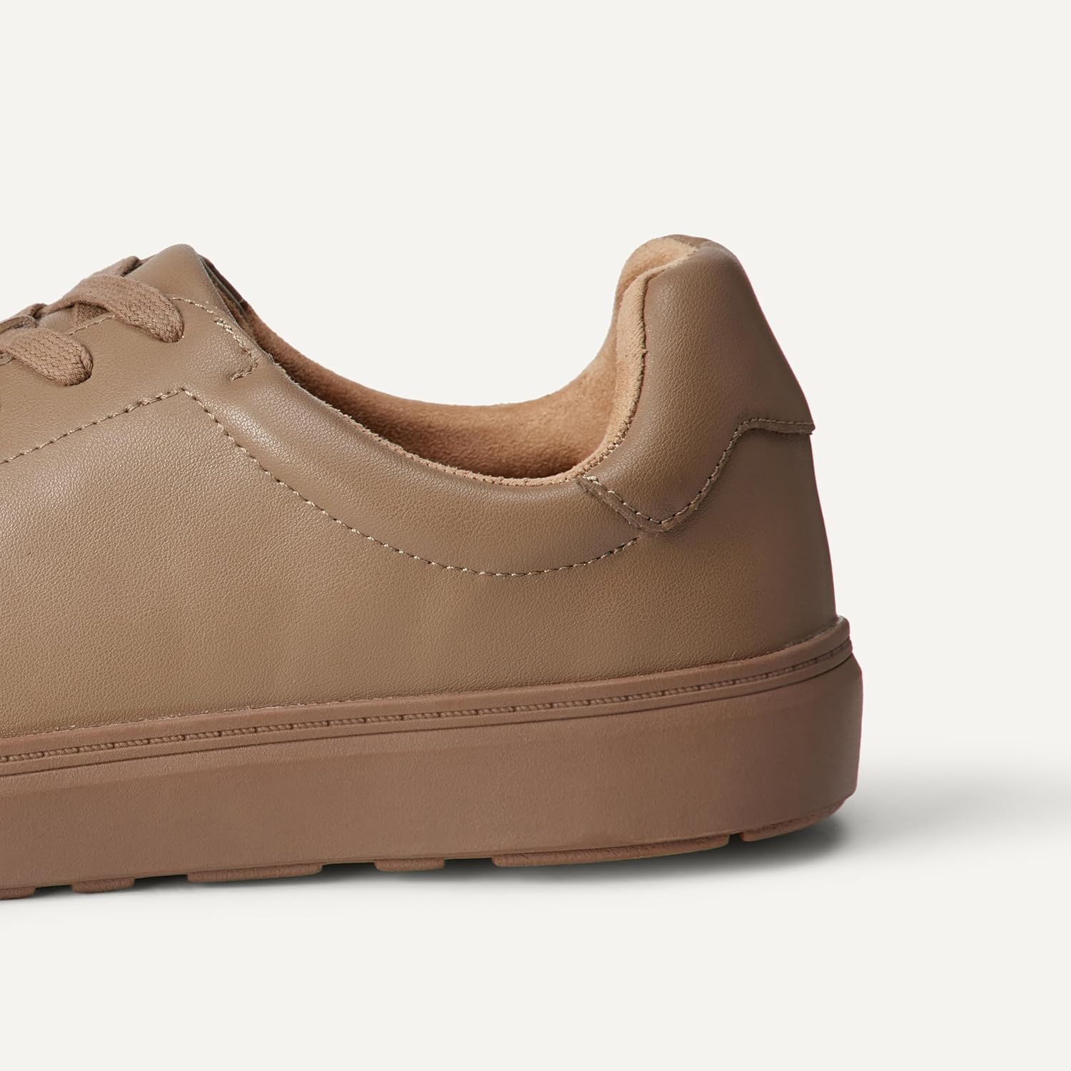Thumbnail 5 de Amazon Essentials Herren Klassische Low-Top-Sneaker – Schnürschuh mit gepolstertem Kragen