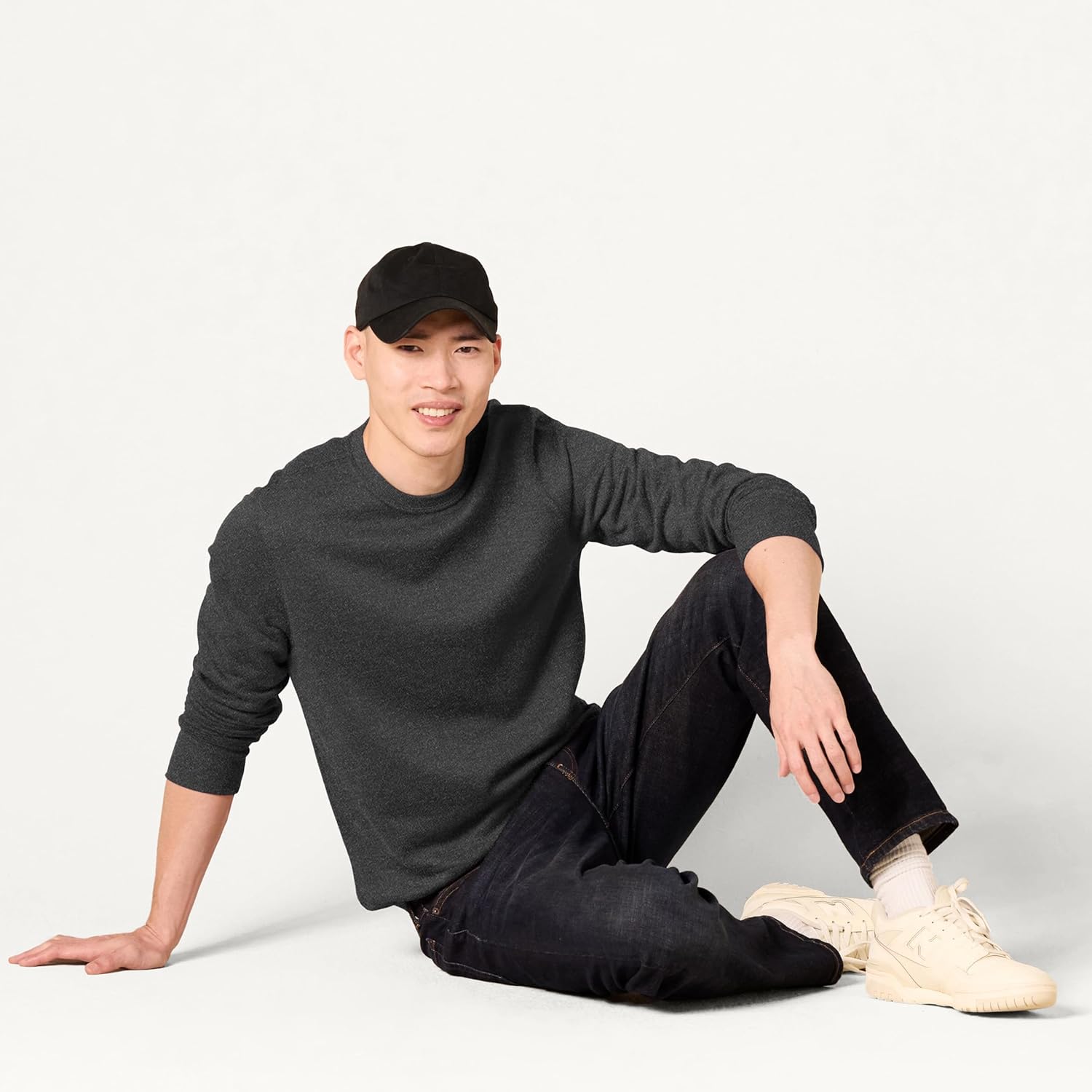 Thumbnail 5 de Amazon Essentials Herren Fleece-Sweatshirt mit Rundhalsausschnitt – Big & Tall