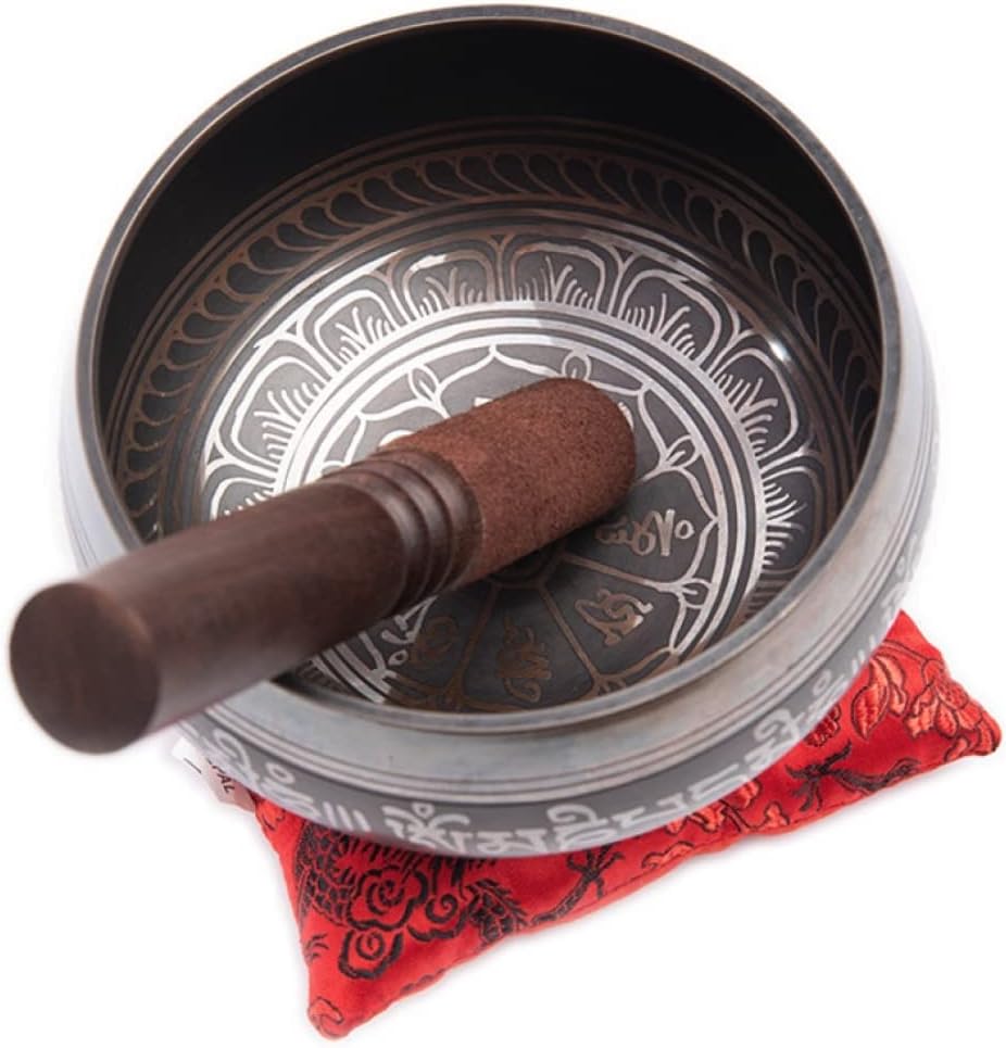 Detalle 2 de HIMALAYAN BAZAAR BLISS-BWL Singing Bowl Set, Brass Bowl, Cushion and Mallet