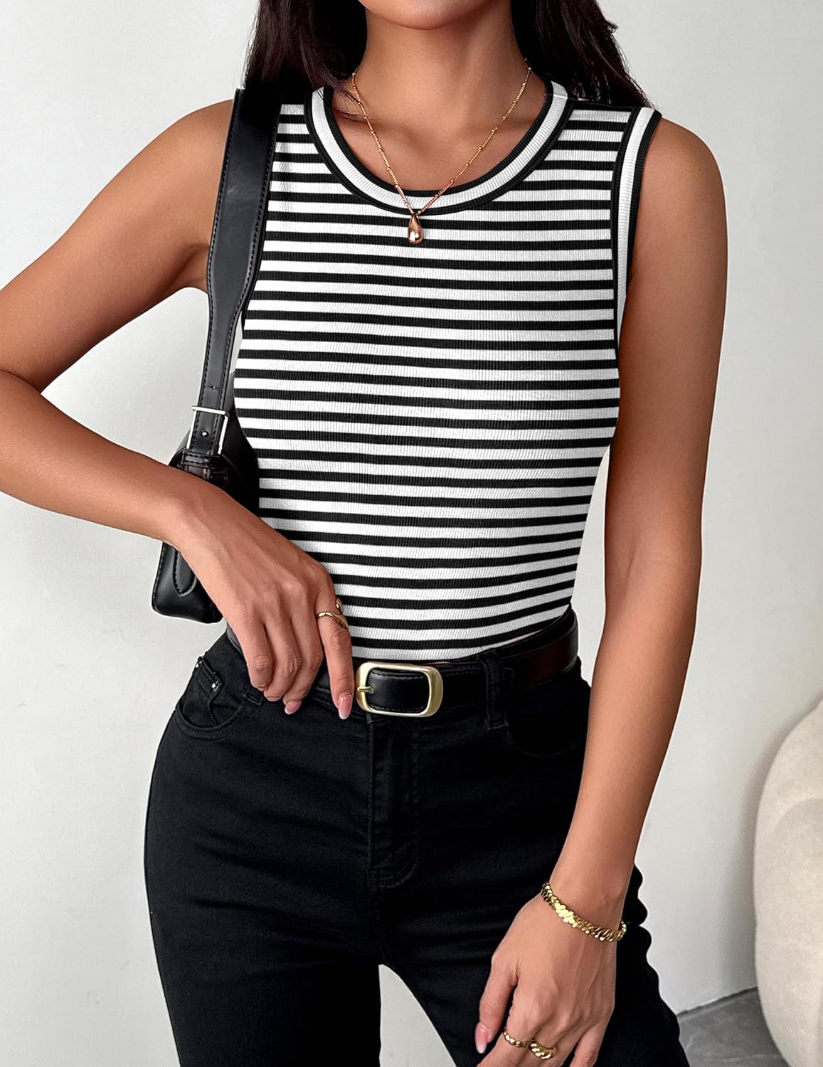 Thumbnail 3 de Zeagoo Women’s Sleeveless Ribbed Tank Top (Crewneck, Racerback) — Slim-Fitted Summer Basic