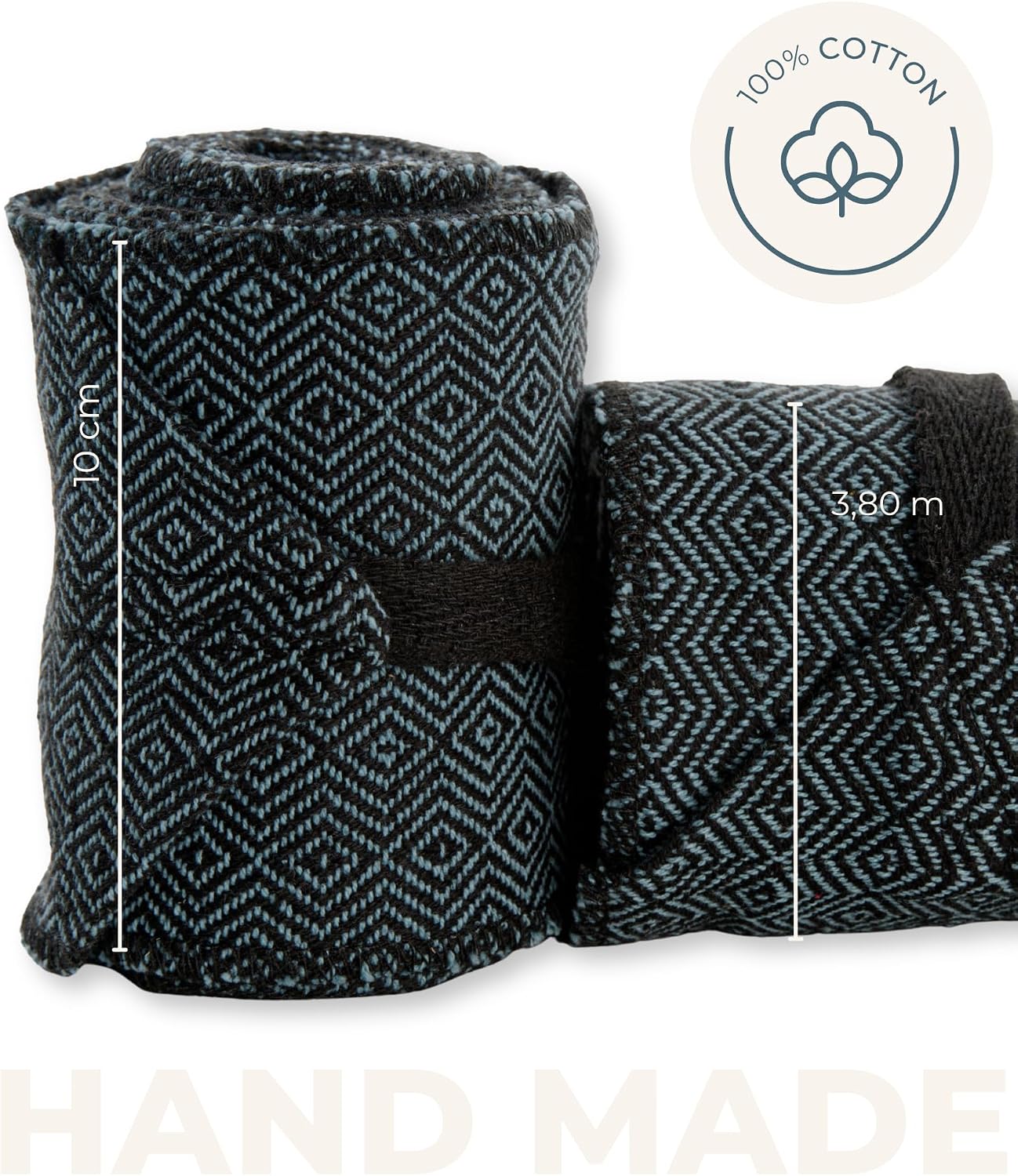 Detalle de HEMAD Viking beenwarmers van 100% katoen met Hodur-ruitpatroon in blauw en zwart