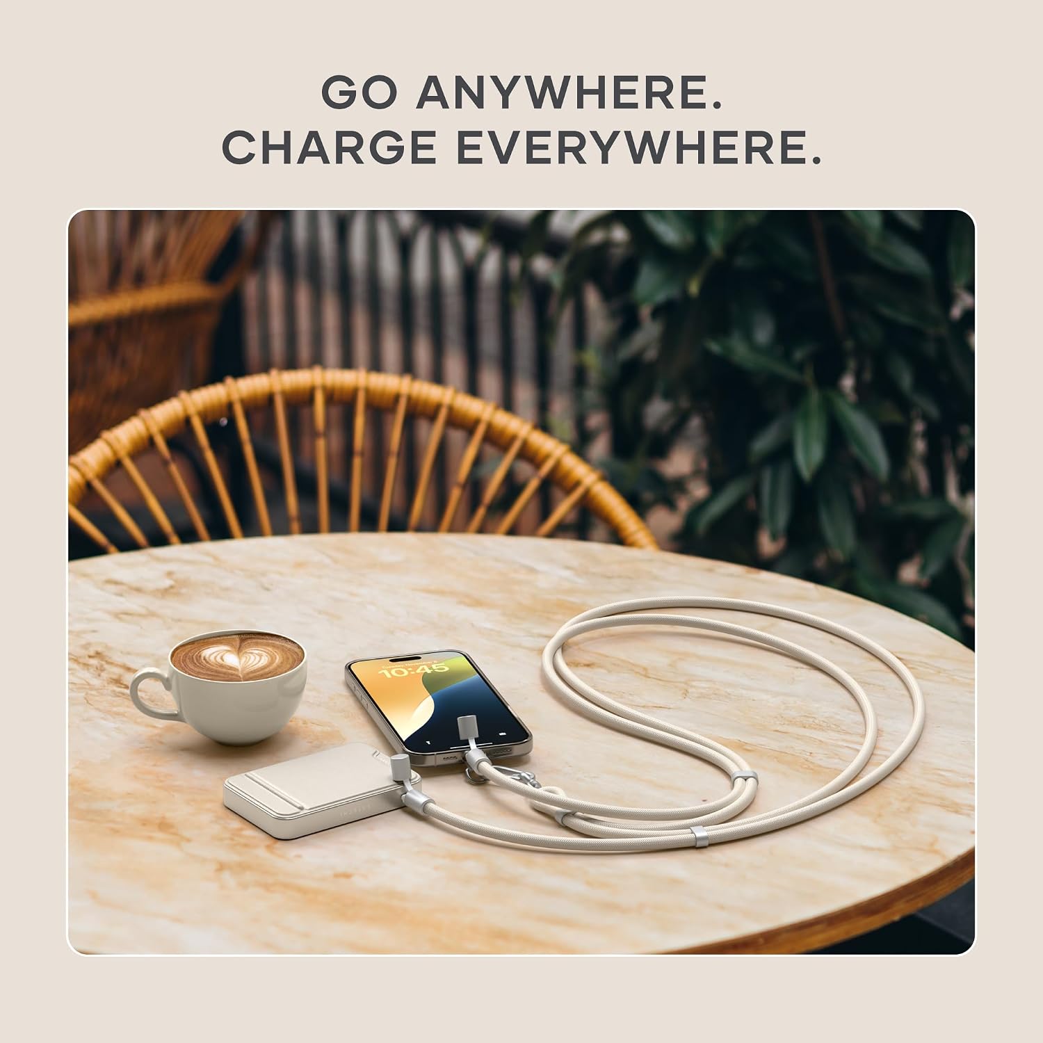 Detalle de Satechi OntheGo™ Cordon Téléphone USB‑C (60W) avec câble tressé 1,5 m et transfert jusqu’à 480Mbps – Beige