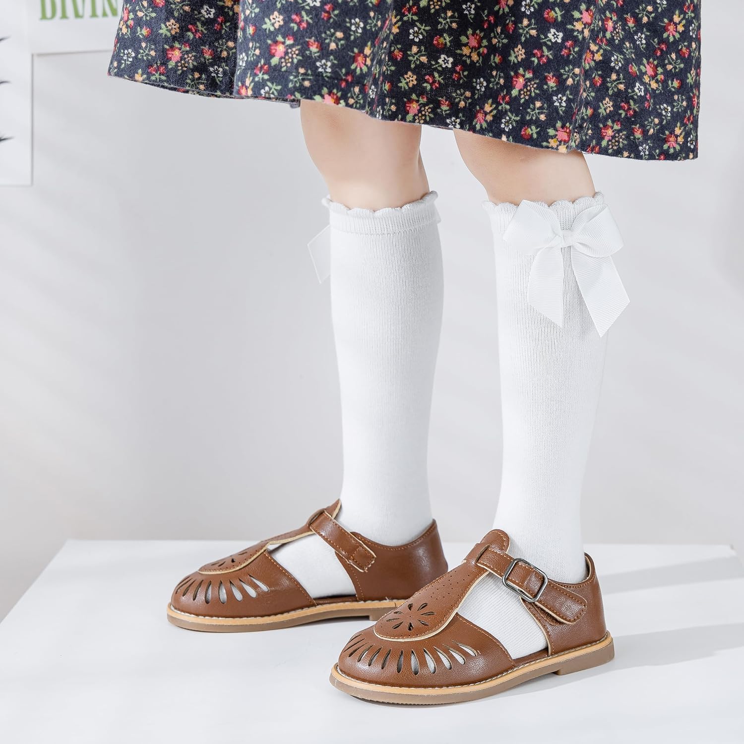 Detalle de Marchare Baby Girls Knee High Socks with Bow – 6 Colours, 4 Sizes