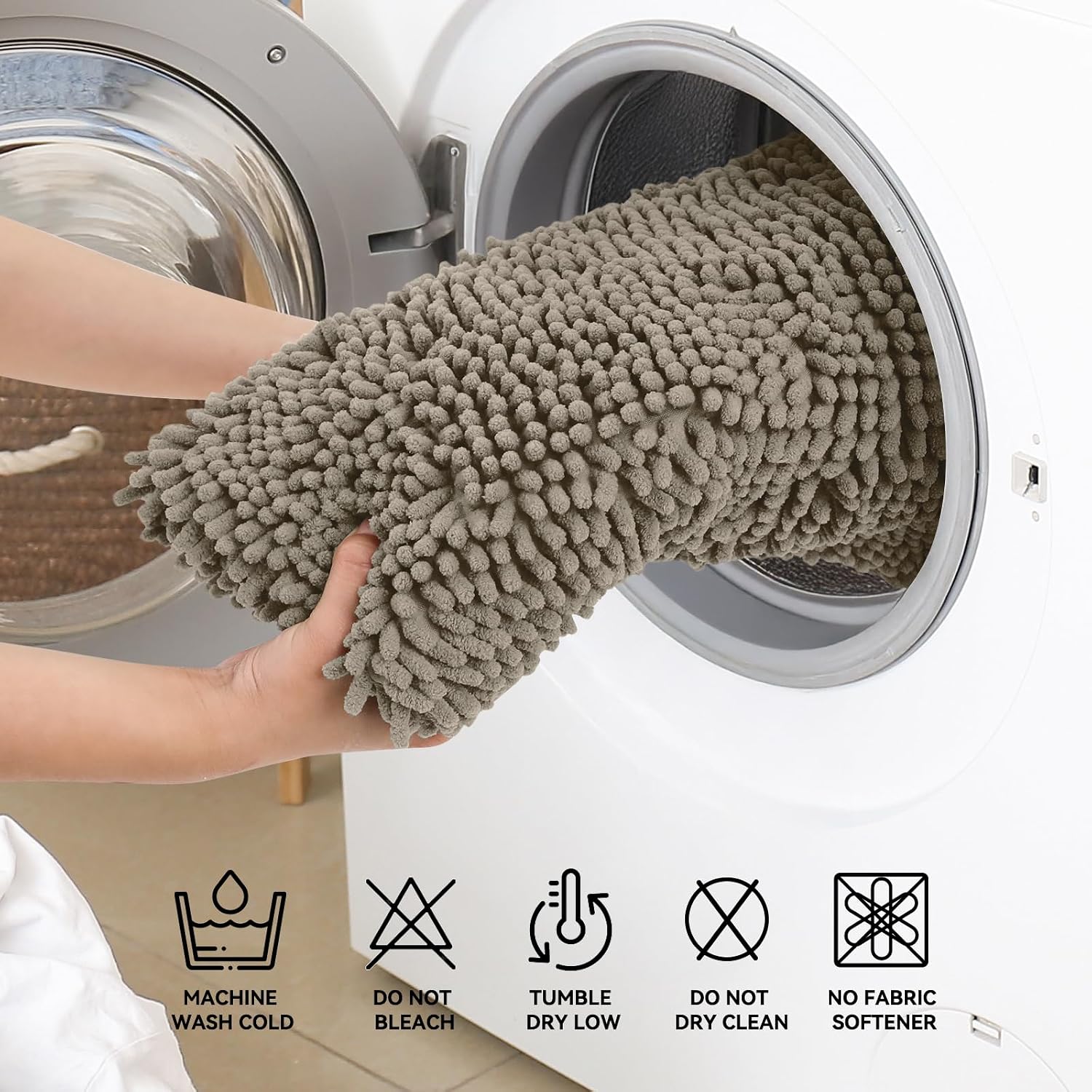 Detalle de Bcoimo Bathroom Rugs 24x17: Non-Slip, High-Absorbency Bath Mat with Rubber Backing