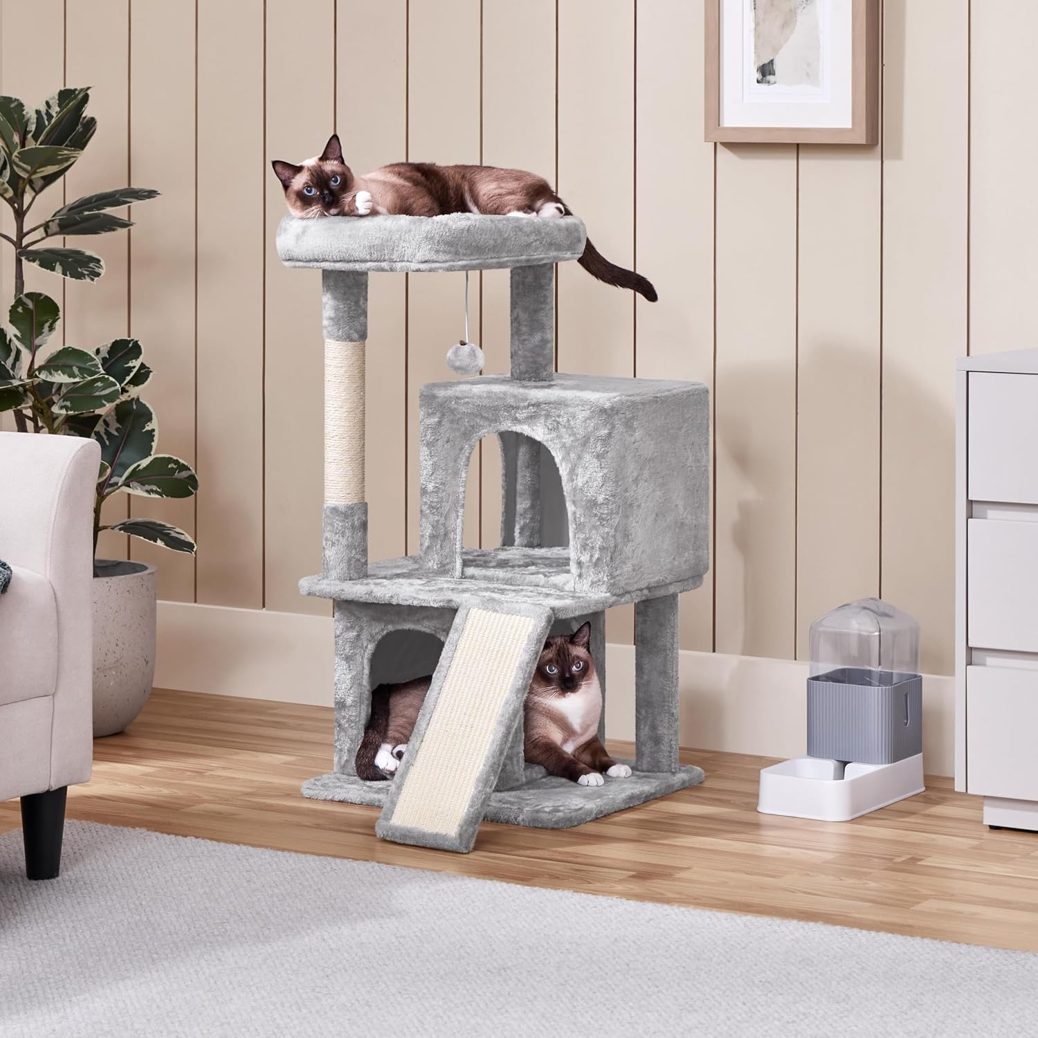Detalle 2 de Yaheetech Cat Tree (92cm) Multilevel Cat Tower with Double Condo, Scratching Posts & Dangling Ball