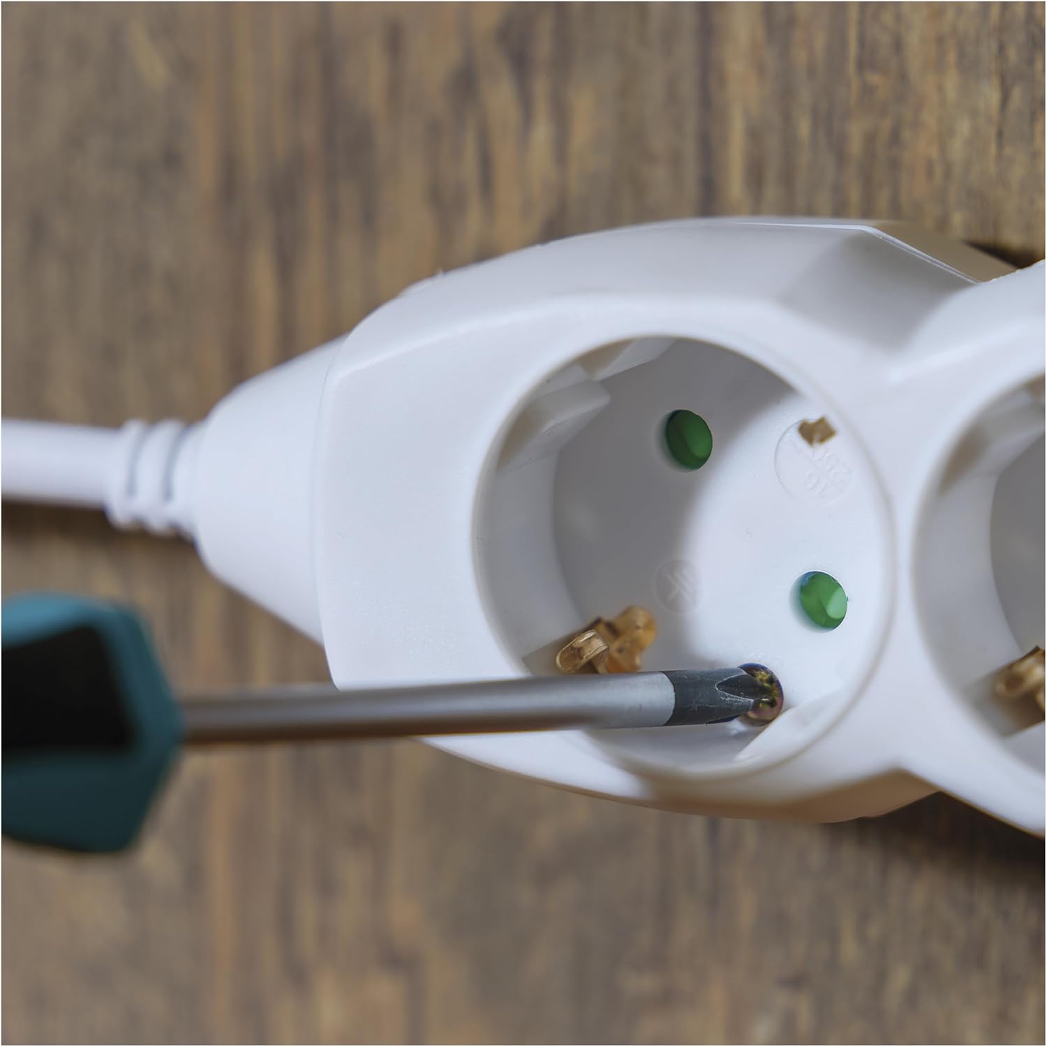 Thumbnail 4 de EMOS 4-fach Steckdosenleiste 5 m (4 Schuko, 45° gedreht) – 250 V/16 A, 3.680 W, weiß