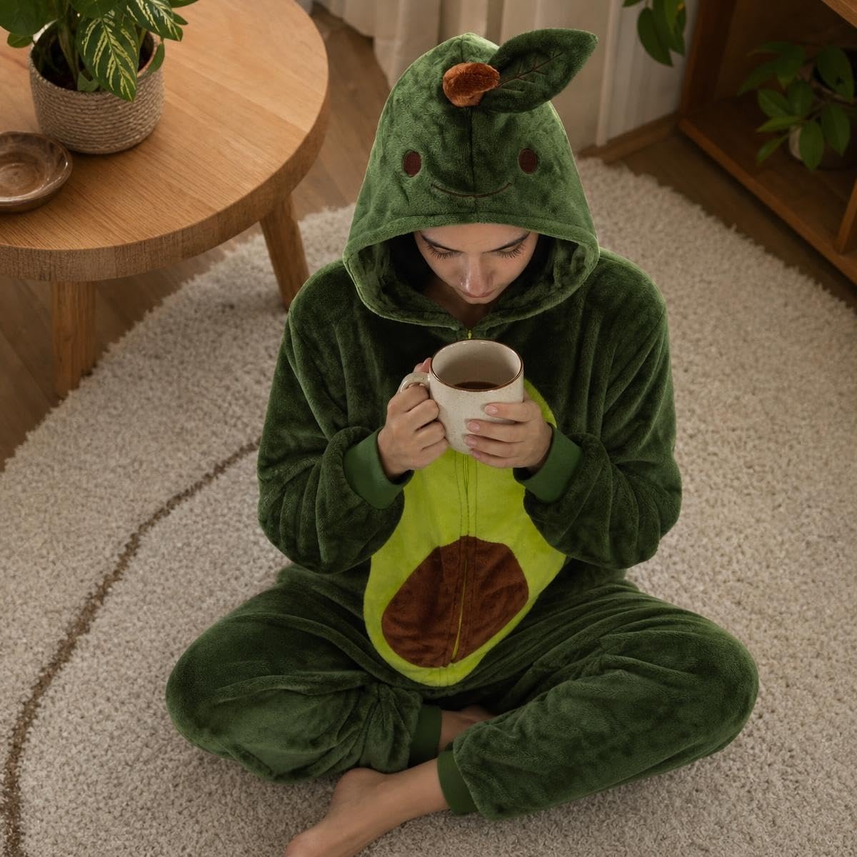 Detalle de COSUSKET Avocado Adult Onesie Pajamas, Flannel with Zipper and Side Pockets