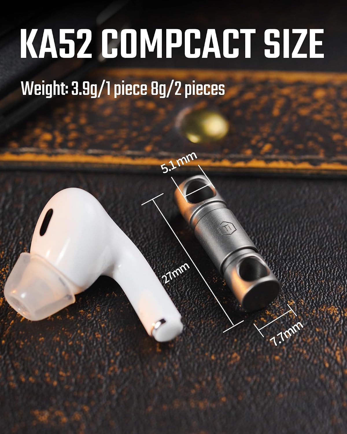 Detalle de KeyUnity Detachable Key Ring Connector (Ti-6Al-4V) with 360° Swivel – Double-end titanium key organiser