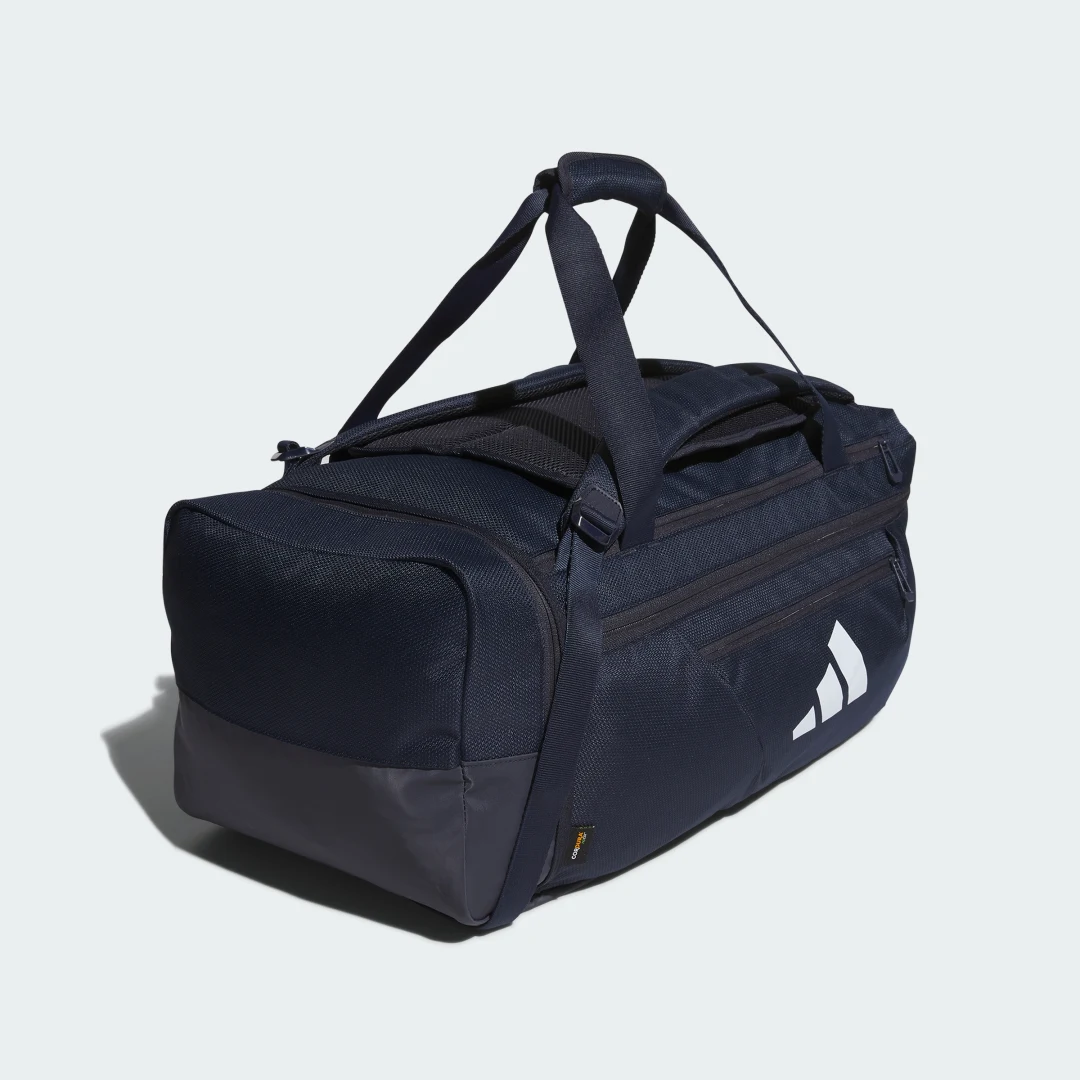 Detalle de EP/Syst. Duffel Bag 50 L de Adidas: maleta de deporte práctica para entrenos y viajes