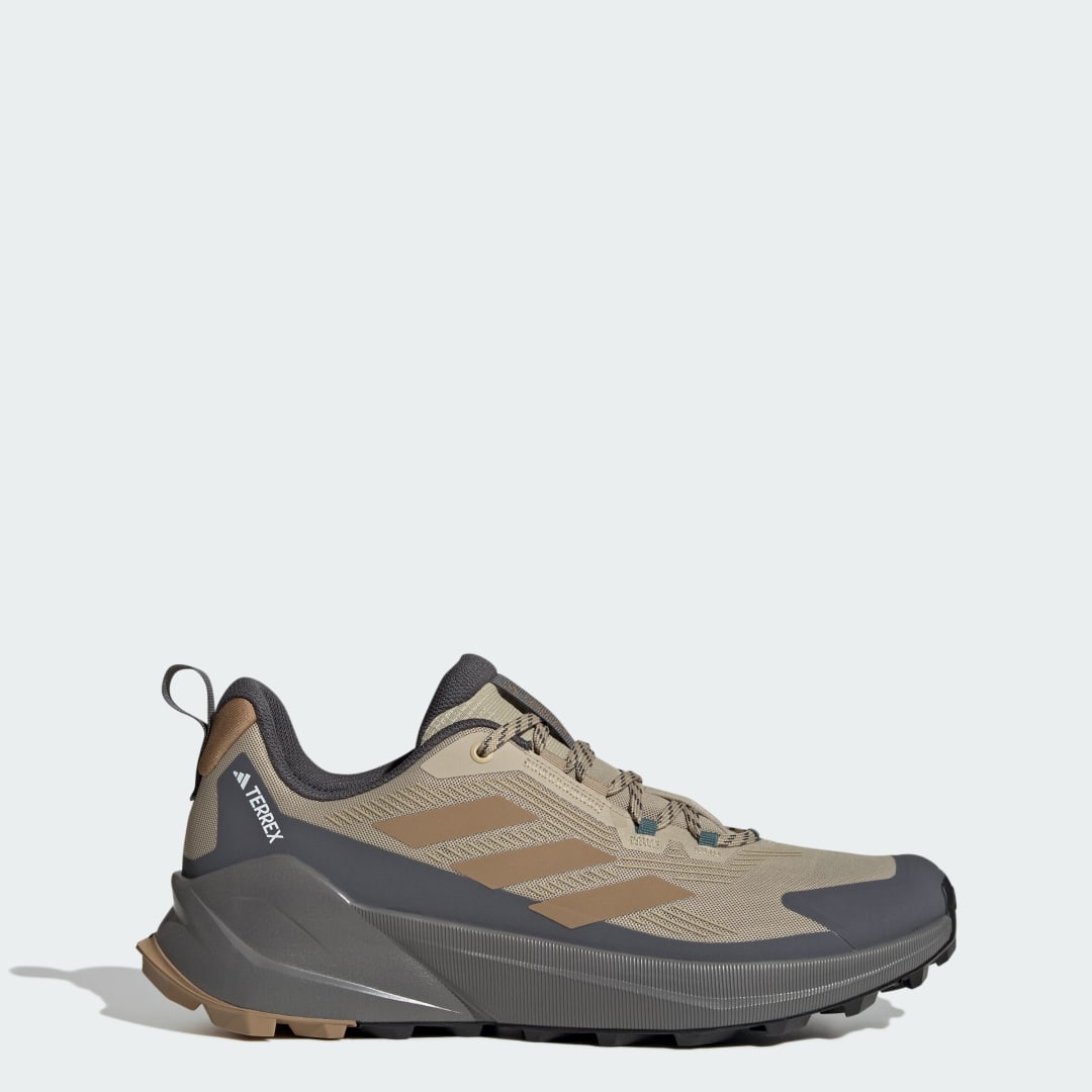Detalle de Adidas TRAILMAKER 2 beige: rendimiento y versatilidad para senderos urbanos