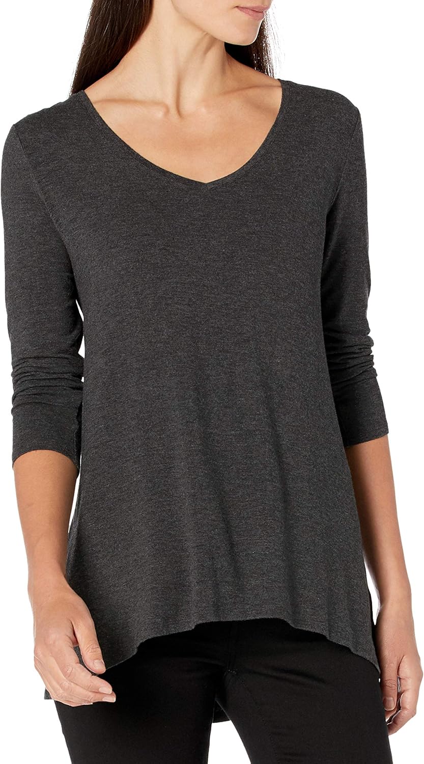 Thumbnail 1 de Amazon Essentials Women’s 3/4 Sleeve V-Neck Swing T-Shirt (Plus Sizes) – Pack of 2