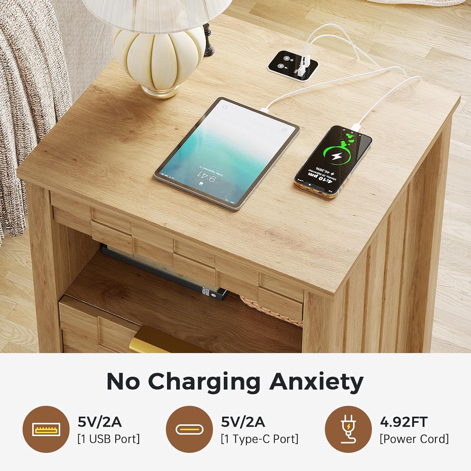 Detalle 2 de Dystler Nightstand 17.7-Inch