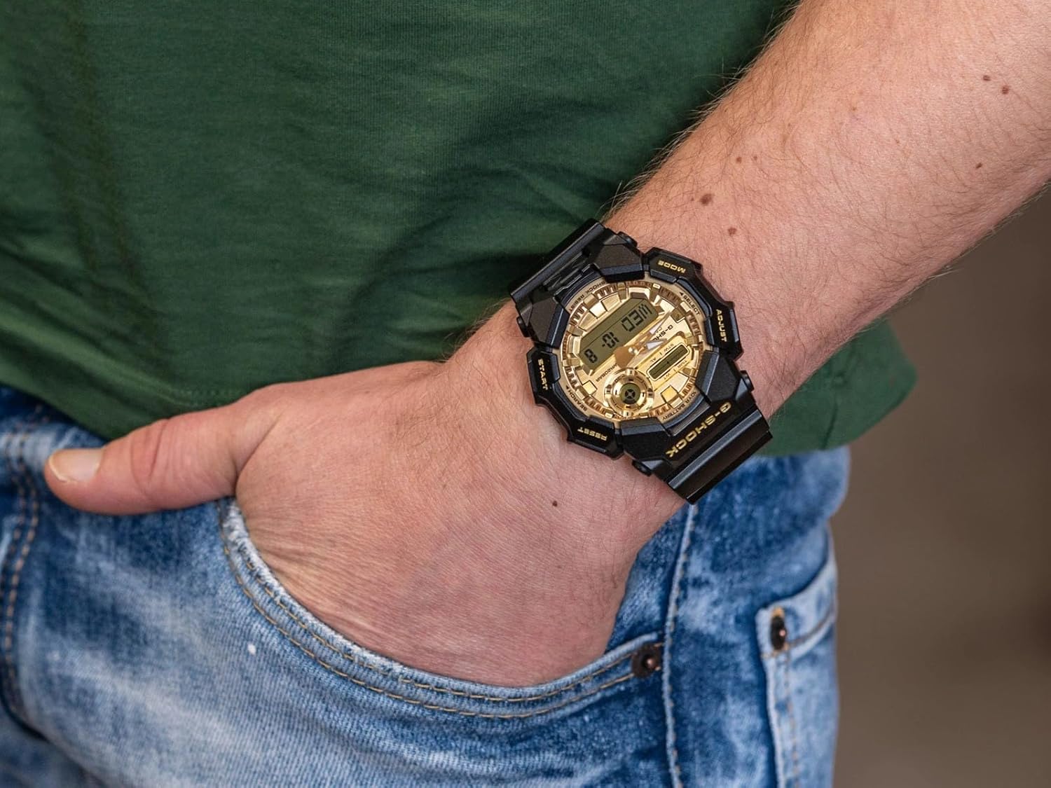 Thumbnail 6 de Casio Herren G-Shock Analog-Digital Quarz Uhr Schwarz/Gold – 50 mm Gehäuse, 20 bar