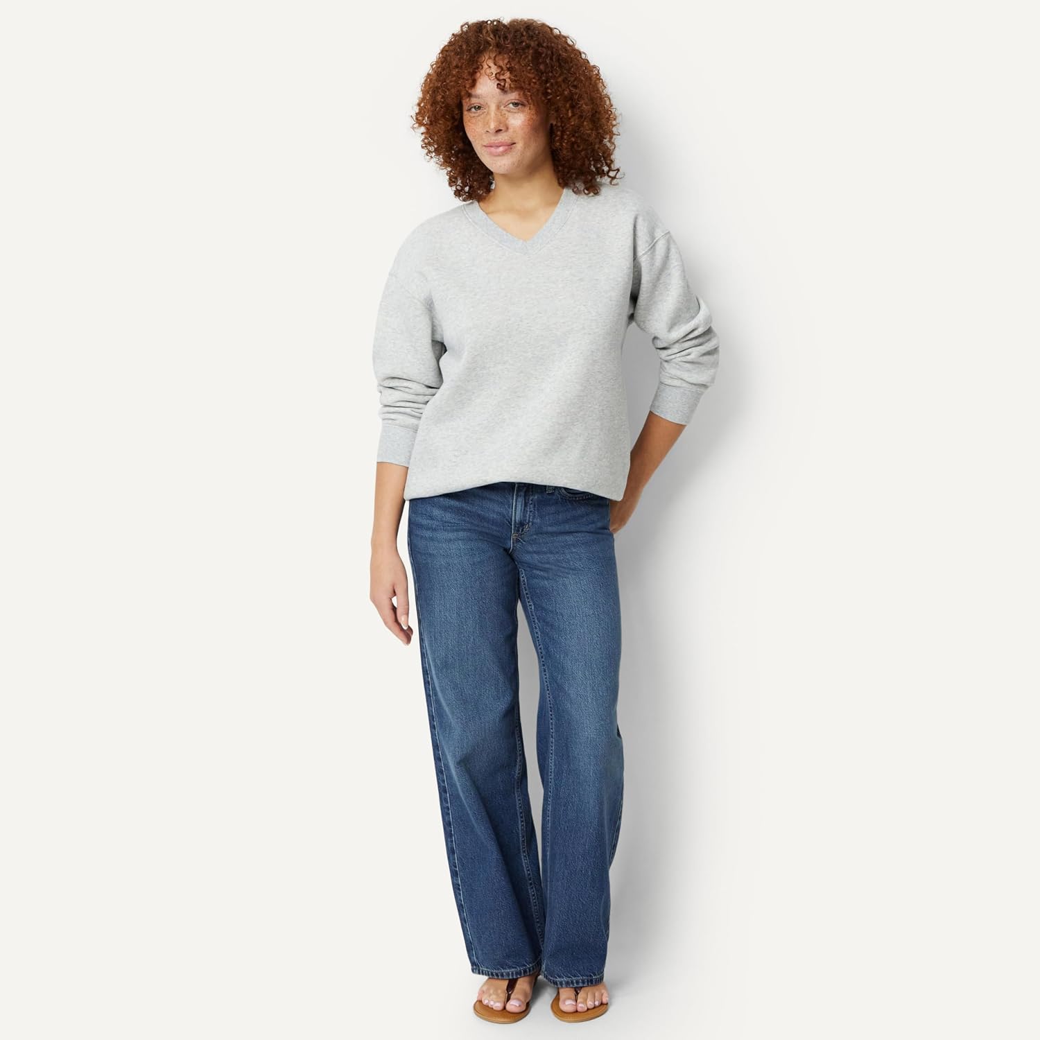 Detalle de Amazon Essentials Femme Pull Oversize en Polaire à col en V