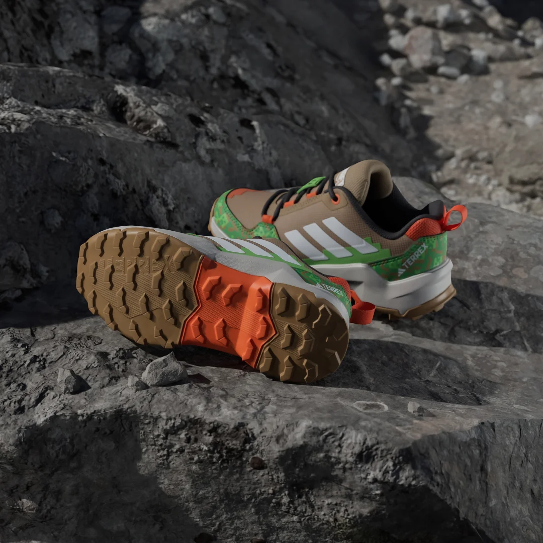 Thumbnail 2 de Zapatilla de senderismo Adidas Minecraft Terrex AX4R – Marrón